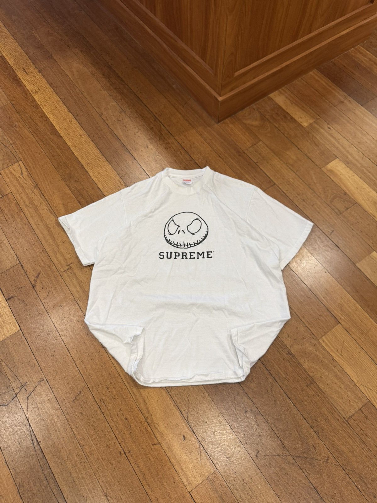 Supreme Supreme "Nightmare Before Xmas" Tee Size US XL / EU 56 / 4 - 1 Thumbnail