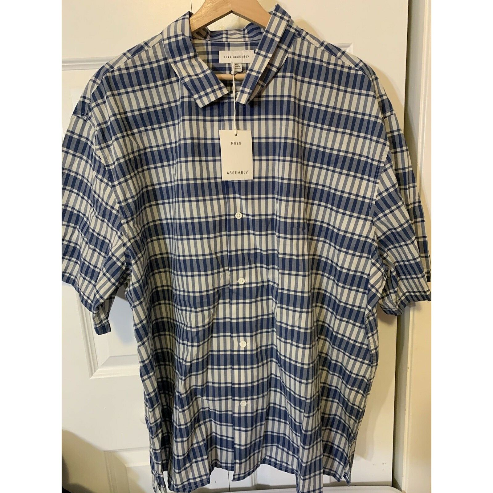 Other New Free assembly Men’s Sz XXL short sleeve button down shir Size US XXL / EU 58 / 5 - 5 Thumbnail