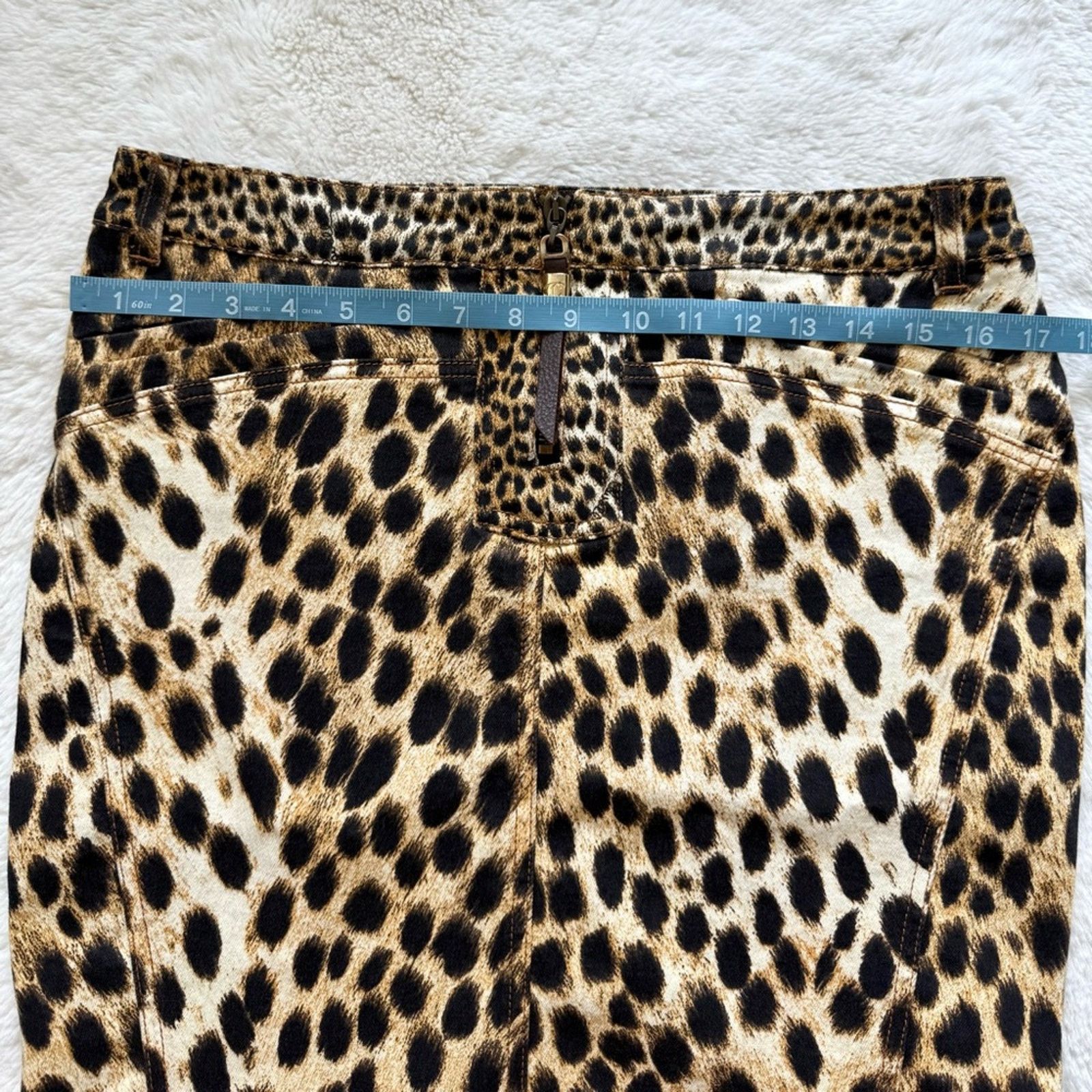 Just Cavalli Just Cavalli leopard print skirt size 42IT or 6US Authentic Size 28" / US 6 / IT 42 - 7 Thumbnail