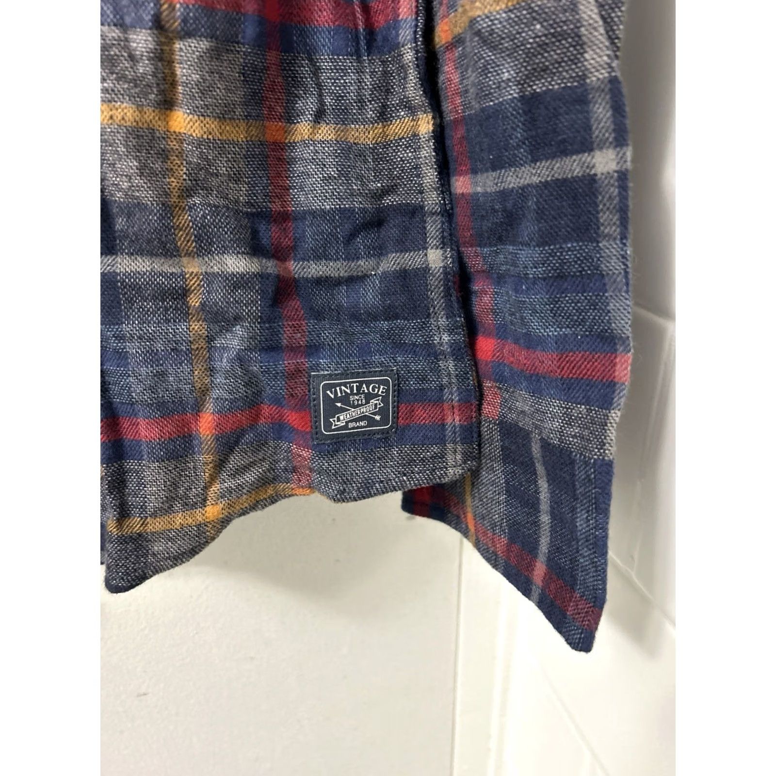 Weatherproof Weatherproof Vintage Mood Indigo Plaid Flannel Shirt Mens L Button-Down NWT Weatherproof Vintage Shirt Size US L / EU 52-54 / 3 - 7 Thumbnail