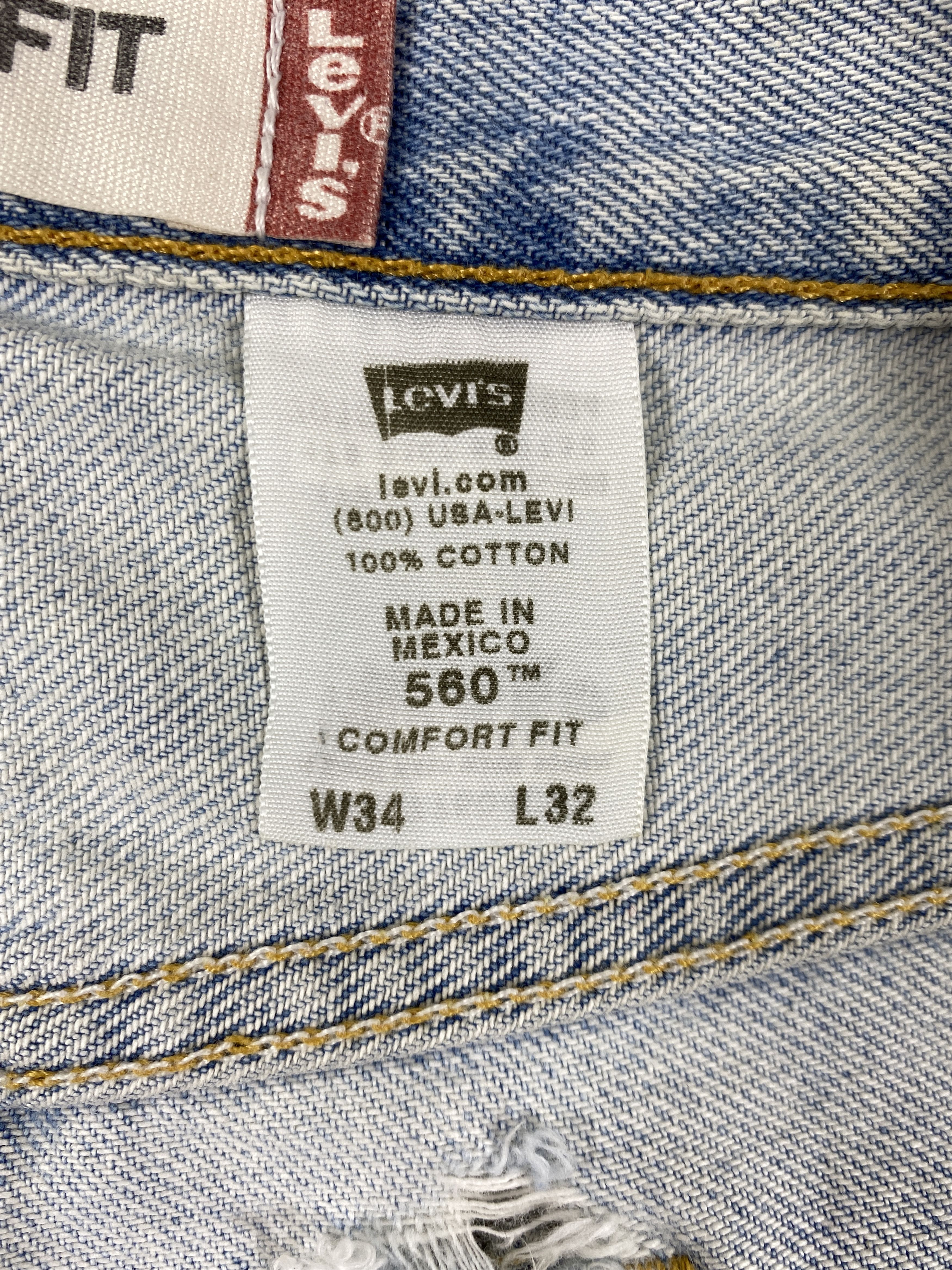 Levi's Light Wash Vintage Levi's 560 Jeans 35x32 Denim -JN1024 Size US 35 - 9 Thumbnail