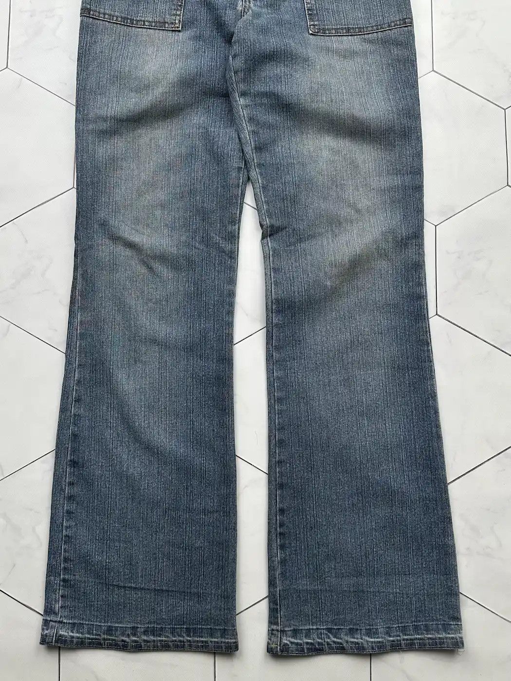 Japanese Brand Vintage Belt Flare Jeans (B479) E2 Size 28" / US 6 / IT 42 - 3 Thumbnail