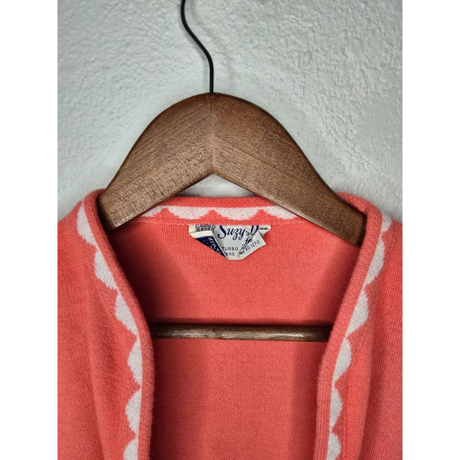 Vintage Vintage Suzy Dee Sweater Womens Small Coral Pink Cardigan S Size S / US 4 / IT 40 - 5 Thumbnail