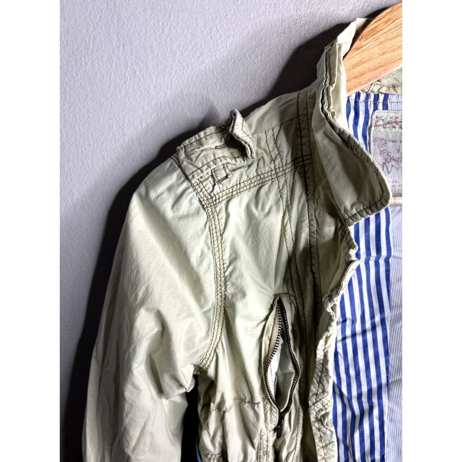 Free People Free People Jacket Womens Small Beige Utility Button Zip Pockets Tie Waist Lined Size S / US 4 / IT 40 - 2 Thumbnail