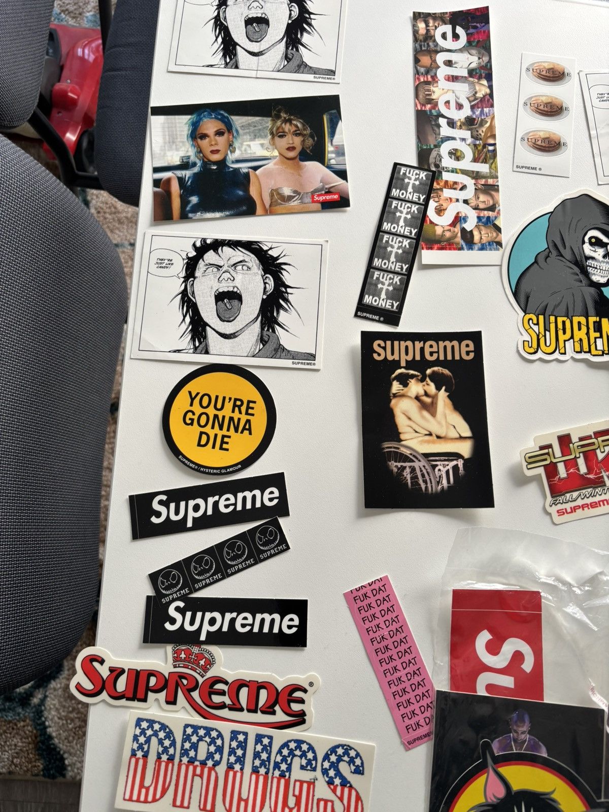 Supreme Supreme Sticker Bundle 50 Random Stickers Size ONE SIZE - 8 Thumbnail