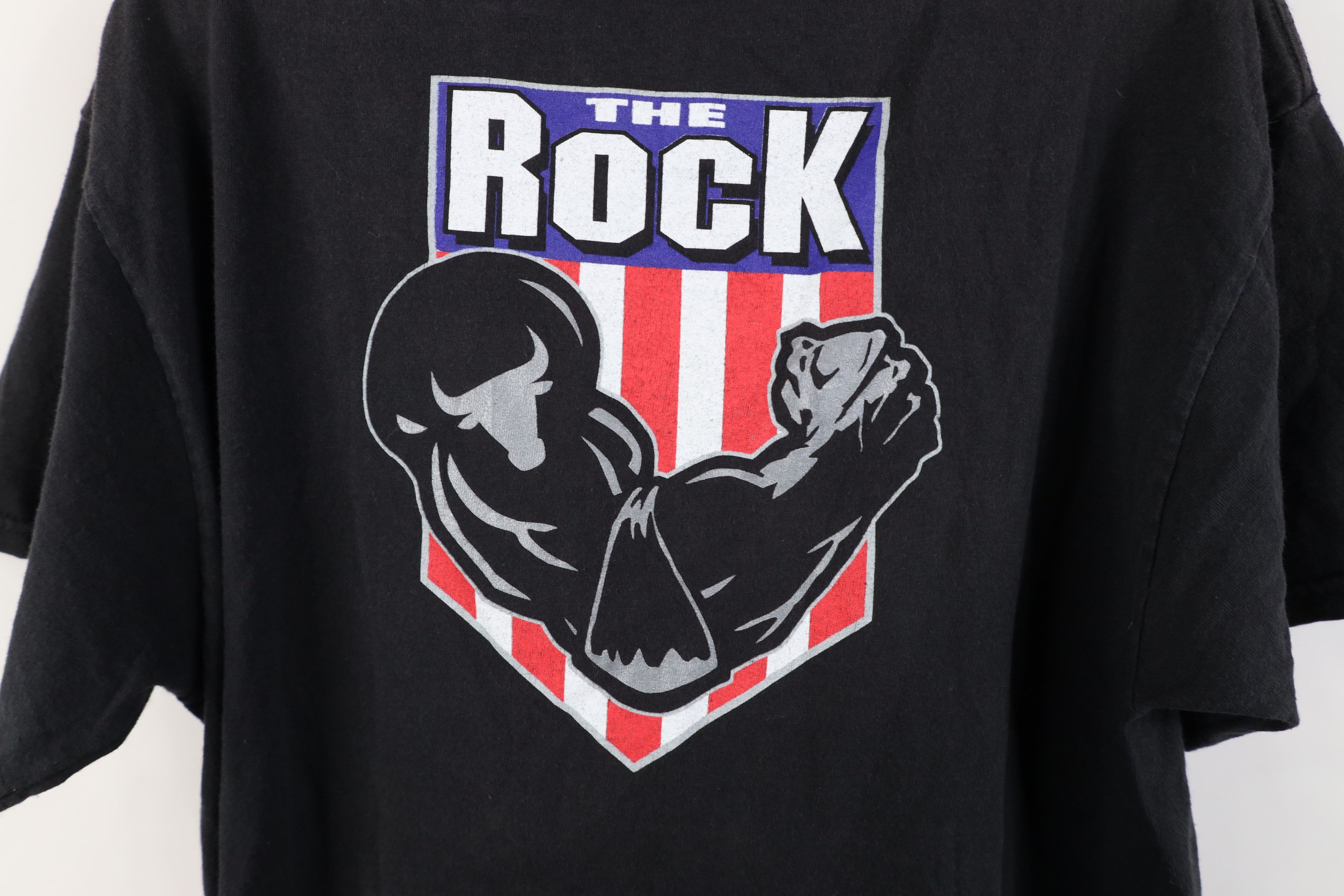 Vintage Vintage 90s WWF Wrestling The Rock Laying the Smack T-Shirt Size US M / EU 48-50 / 2 - 13 Thumbnail