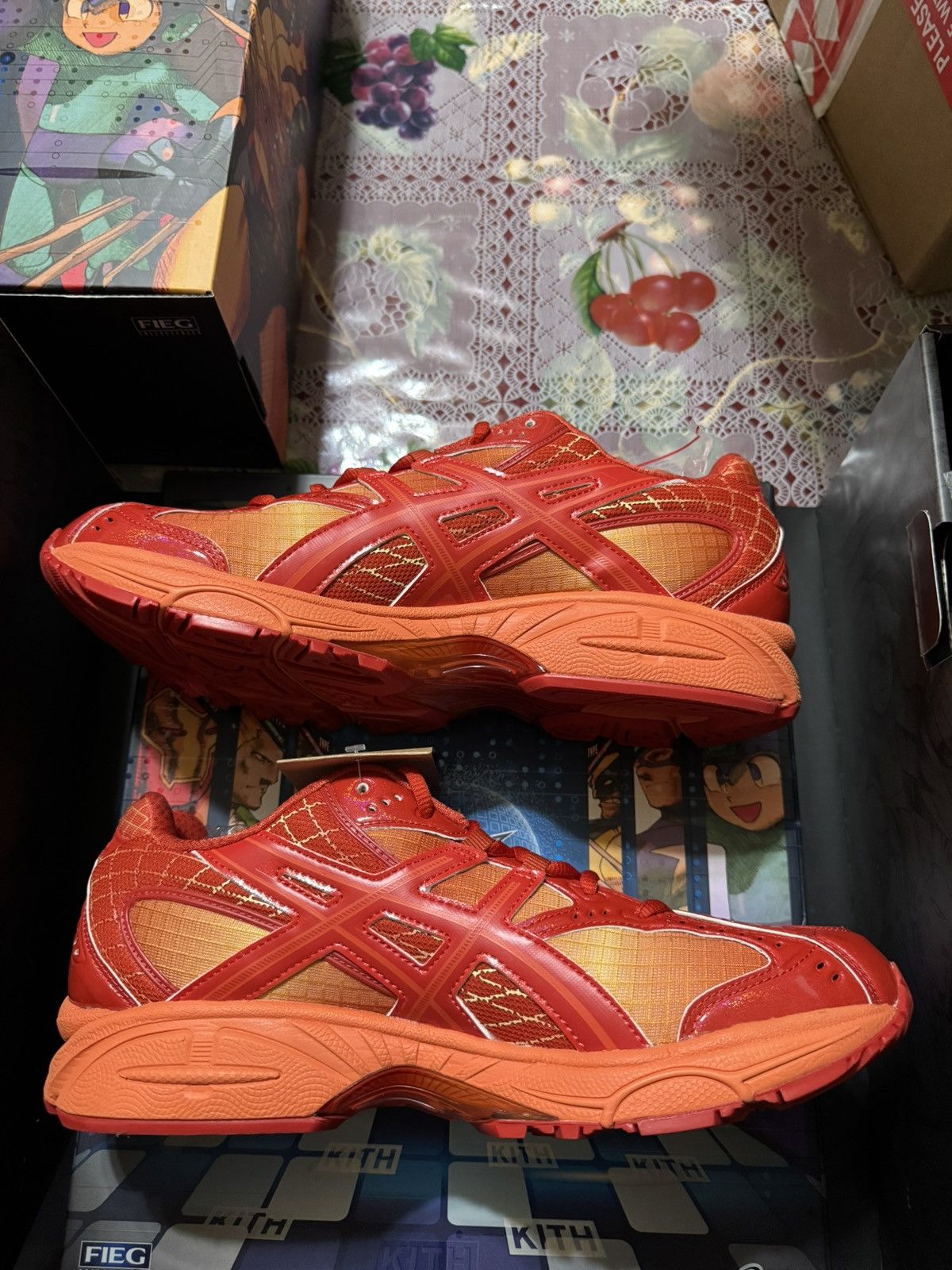Asics × Kith Kith Marvel vs. Capcom Iron Man vs. Mega Man Size US 10 / EU 43 - 6 Thumbnail