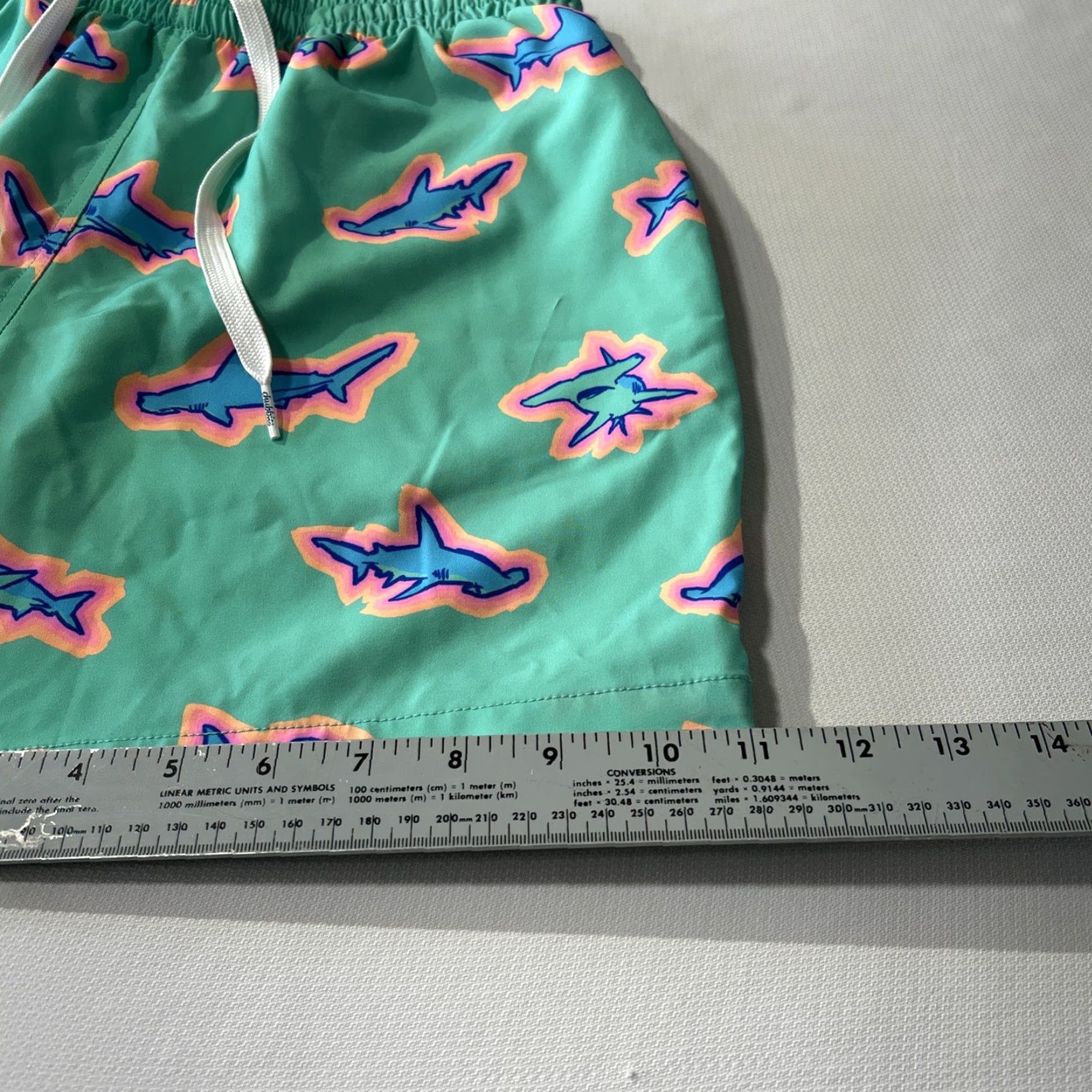 Chubbies Chubbies Swim Trunks Mens S Blue 7" Board Shorts Lined Sharks Drawstring Size US 29 - 7 Thumbnail