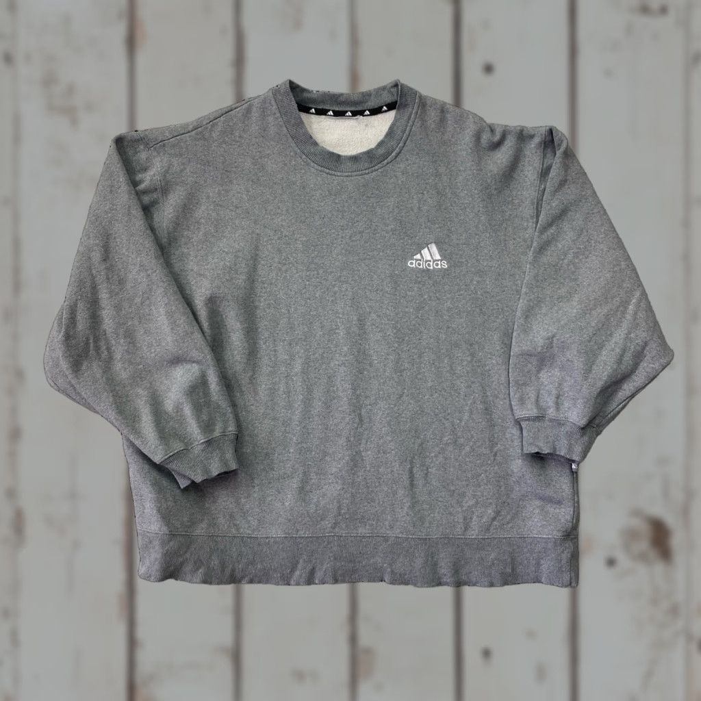 Adidas VINTAGE Adidas Crewneck Sweatshirt Grey Small Logo Mens XL BOXY Fit 90s Logo Mens XL Pullover Crew Neck Sweatshirt Size US XL / EU 56 / 4 - 1 Thumbnail