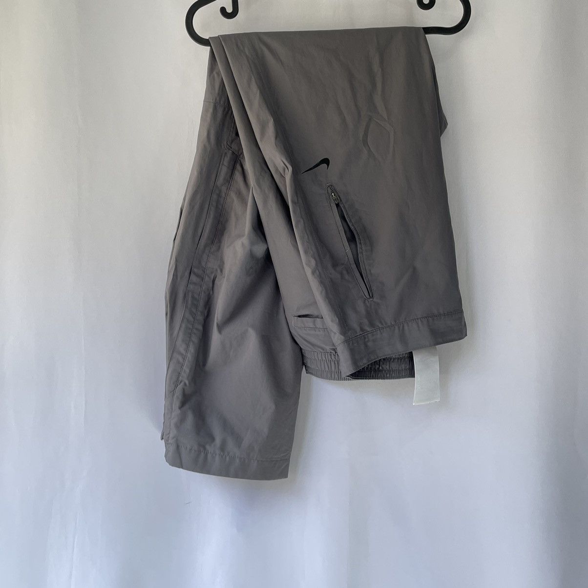 NIKE PANTS GREY
