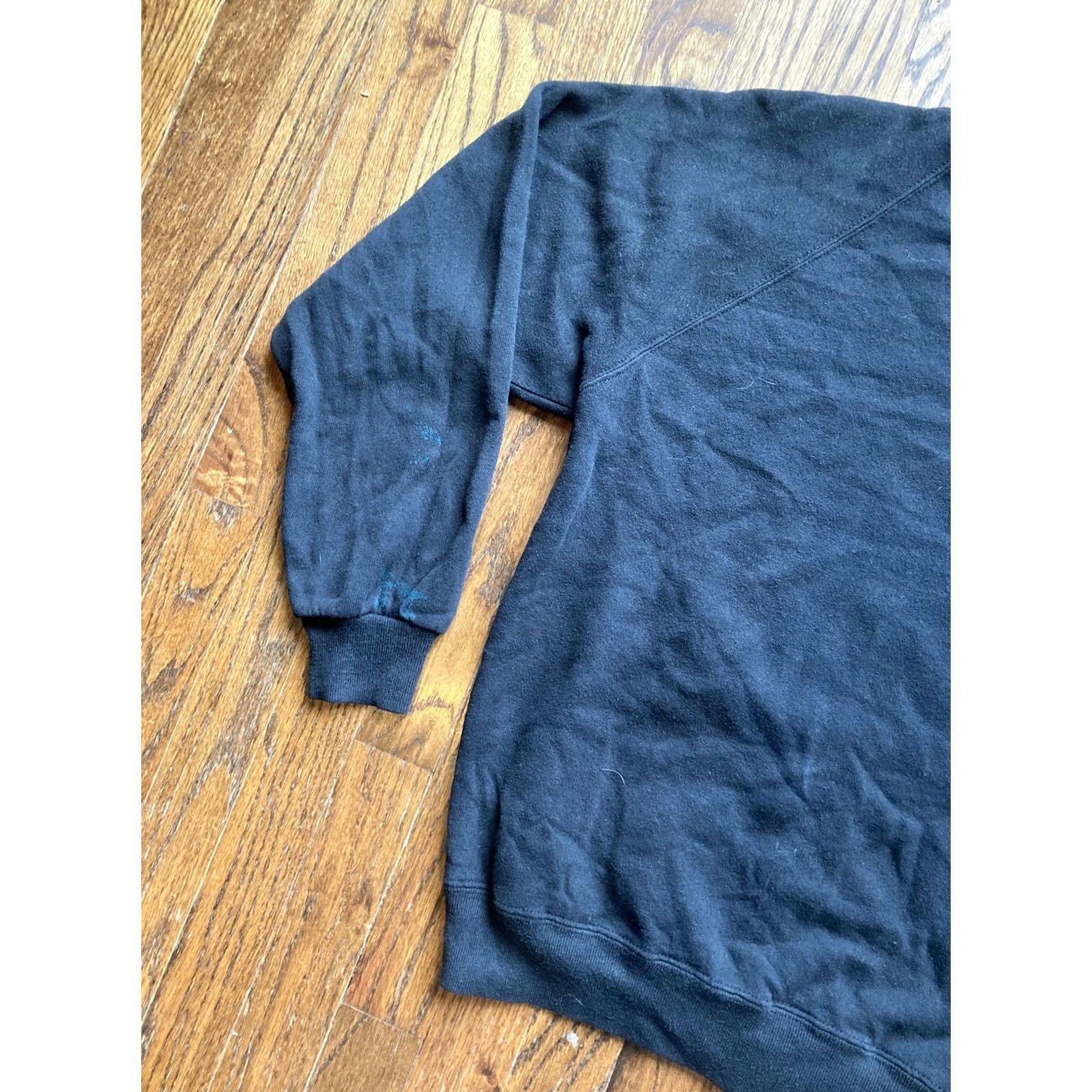 Jerzees VINTAGE Jerzees Sweatshirt Black Crewneck Raglan USA Made L Womens/Unisex Large Raglan Crewneck Sweatshirt Black 90s VTG USA Made Size L / US 10 / IT 46 - 2 Thumbnail