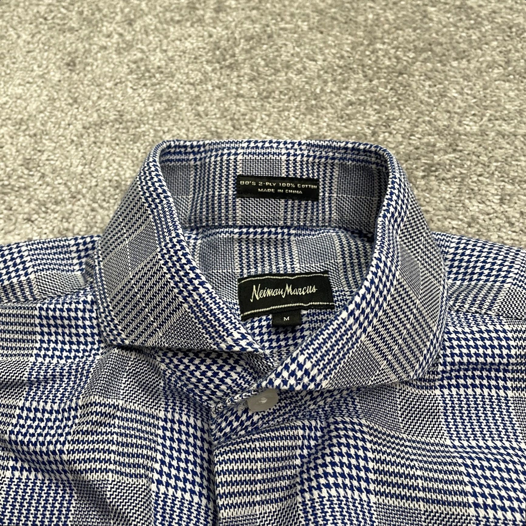 blue and pink plaid dress Fitted navy houndstooth shirt main image 0