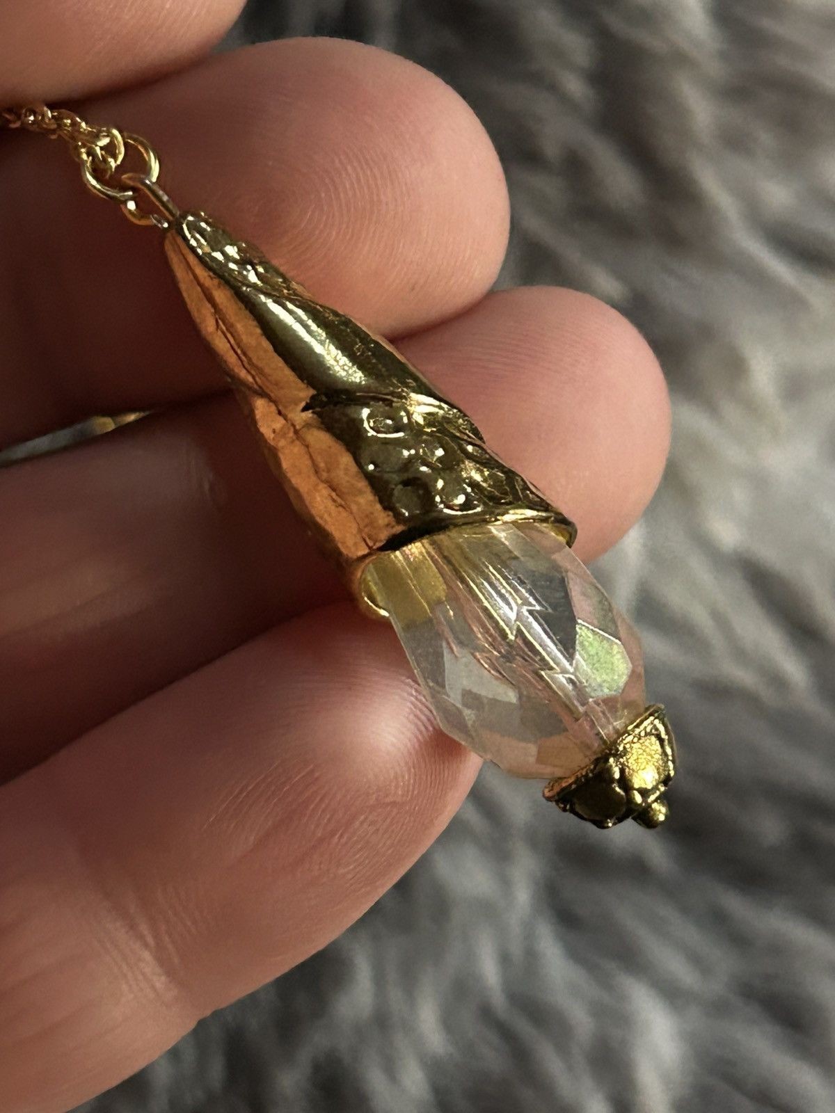 Handmade Handcrafted vintage gold cap aurora borealis necklace Size ONE SIZE - 9 Thumbnail