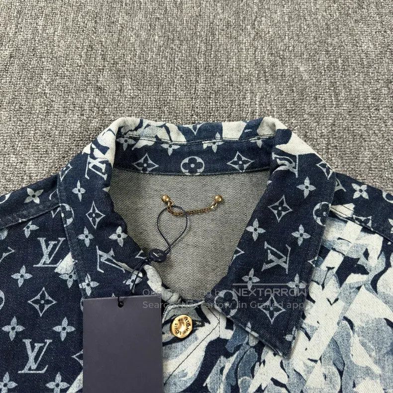 Louis Vuitton Louis Vuitton 24 styles of seaweed printed blue denim jack Size US L / EU 52-54 / 3 - 6 Thumbnail