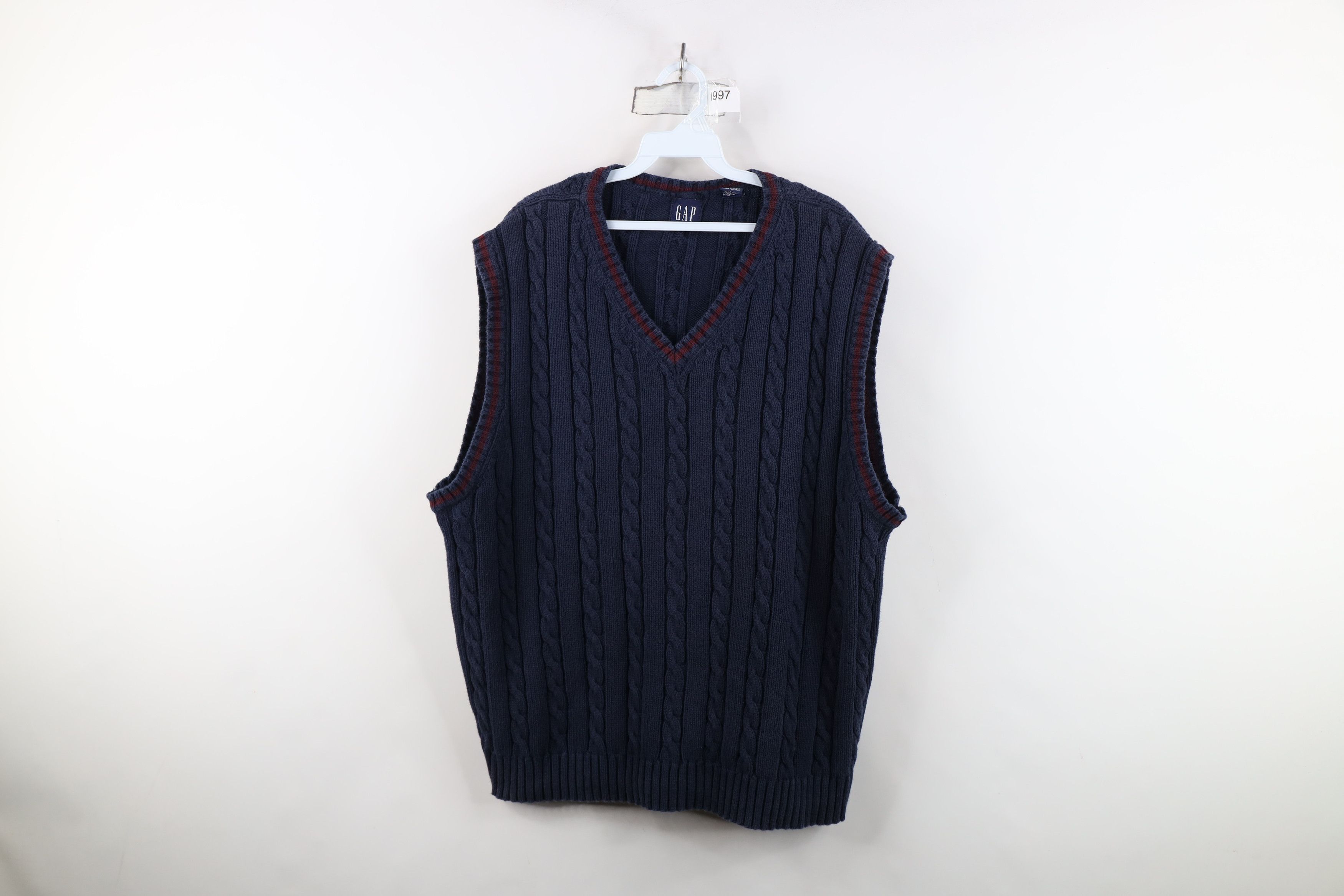 Gap Vintage 90s Gap Chunky Cable Knit Sweater Vest Navy Blue Size US XL / EU 56 / 4 - 1 Thumbnail