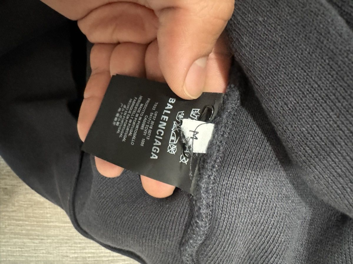 Balenciaga Balenciaga Pride Quarter zip Size M (oversize) Size US M / EU 48-50 / 2 - 4 Thumbnail