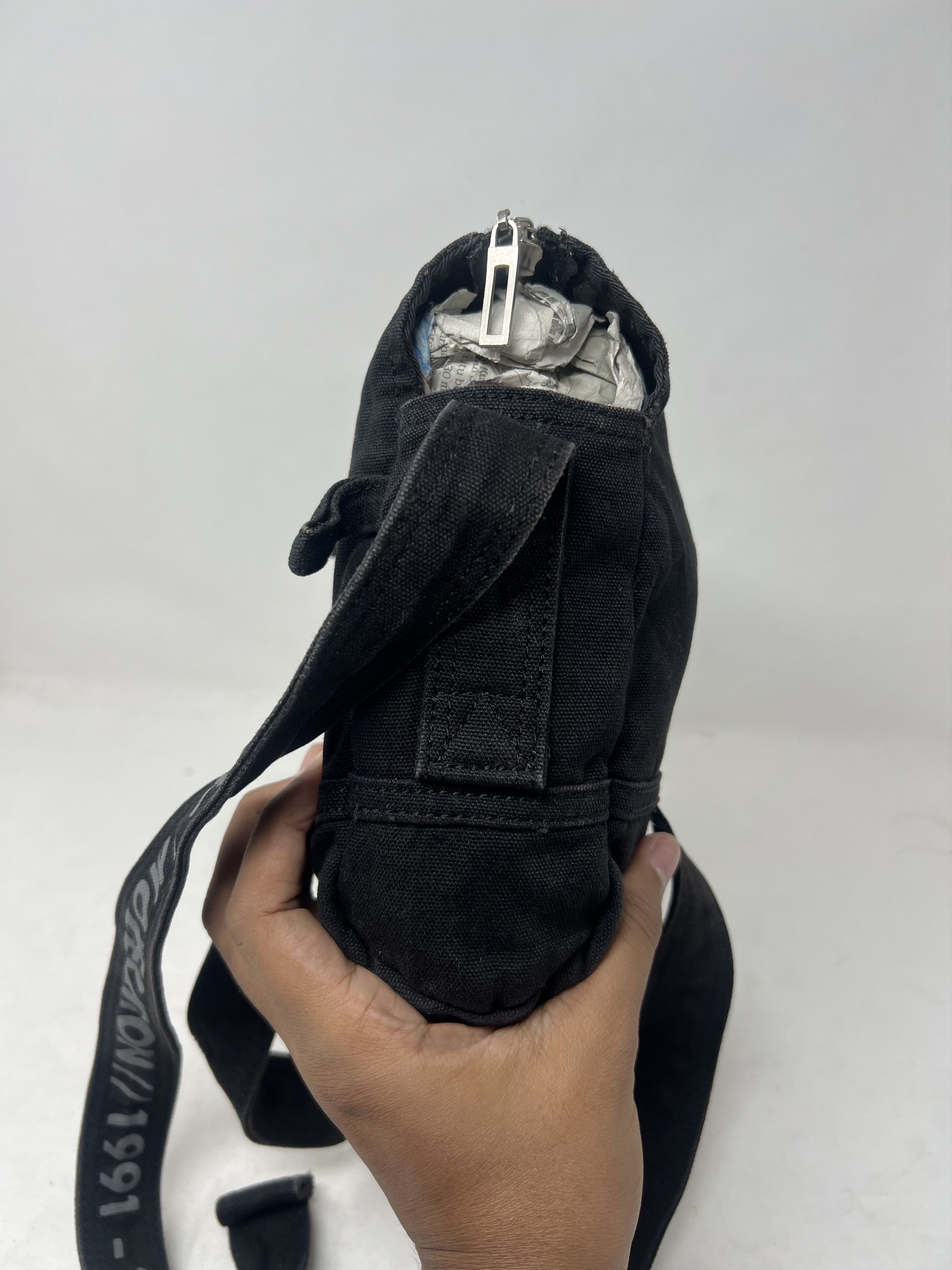 Japanese Brand American In Paris AIP Canvas Crossbody Bag Size ONE SIZE - 5 Thumbnail