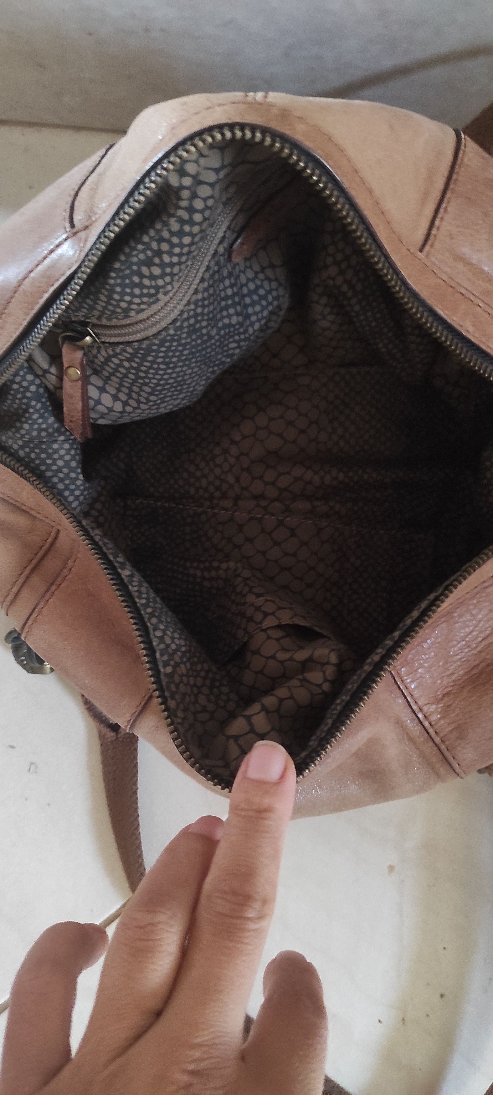 Kipling Shoulder Bag Brown Leather Brass Monkey Zip Top