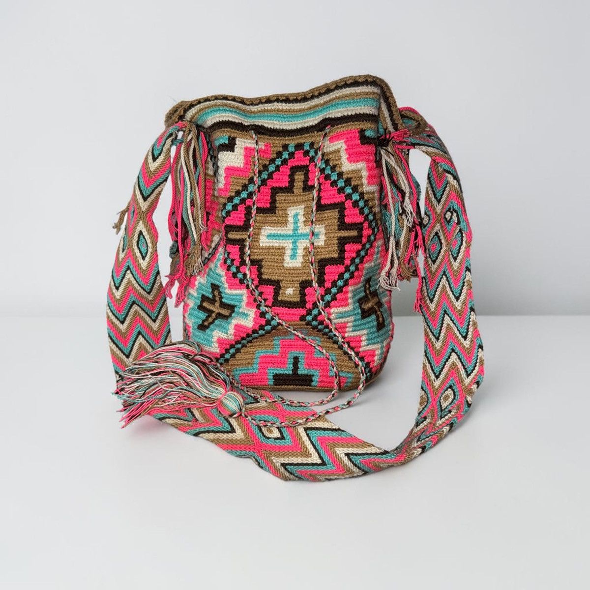 Other Multicolor handmade Colombian Wayuu Mochila bucket bag Size ONE SIZE - 1 Thumbnail