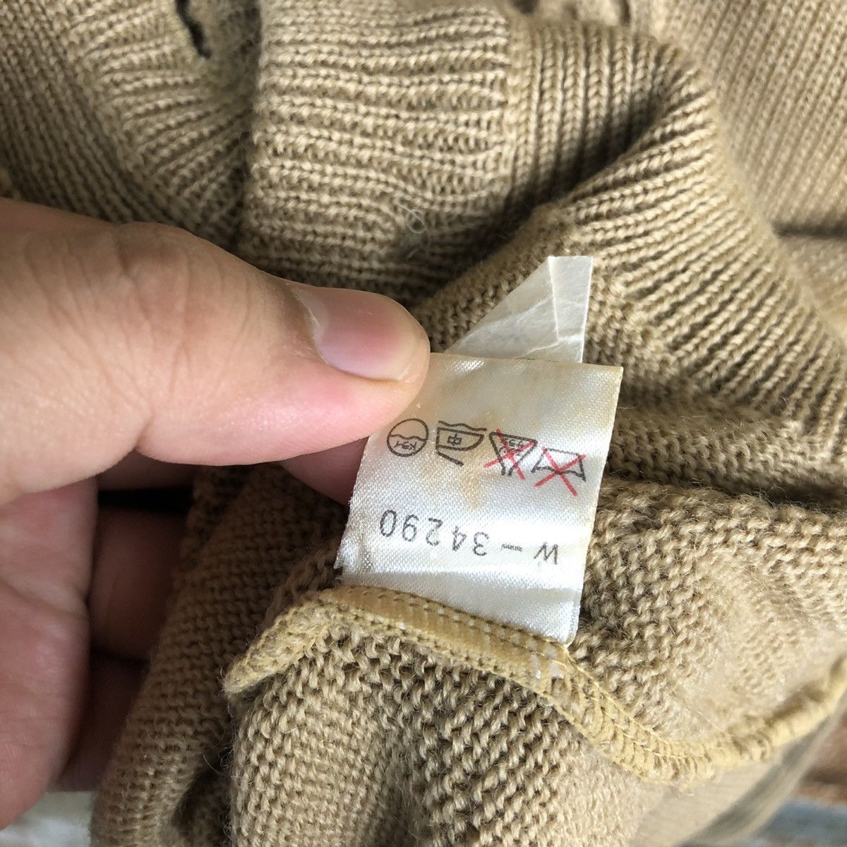Japanese Brand White Itariyard Brown Patterned Cardigans #A1697 Size US S / EU 44-46 / 1 - 13 Thumbnail