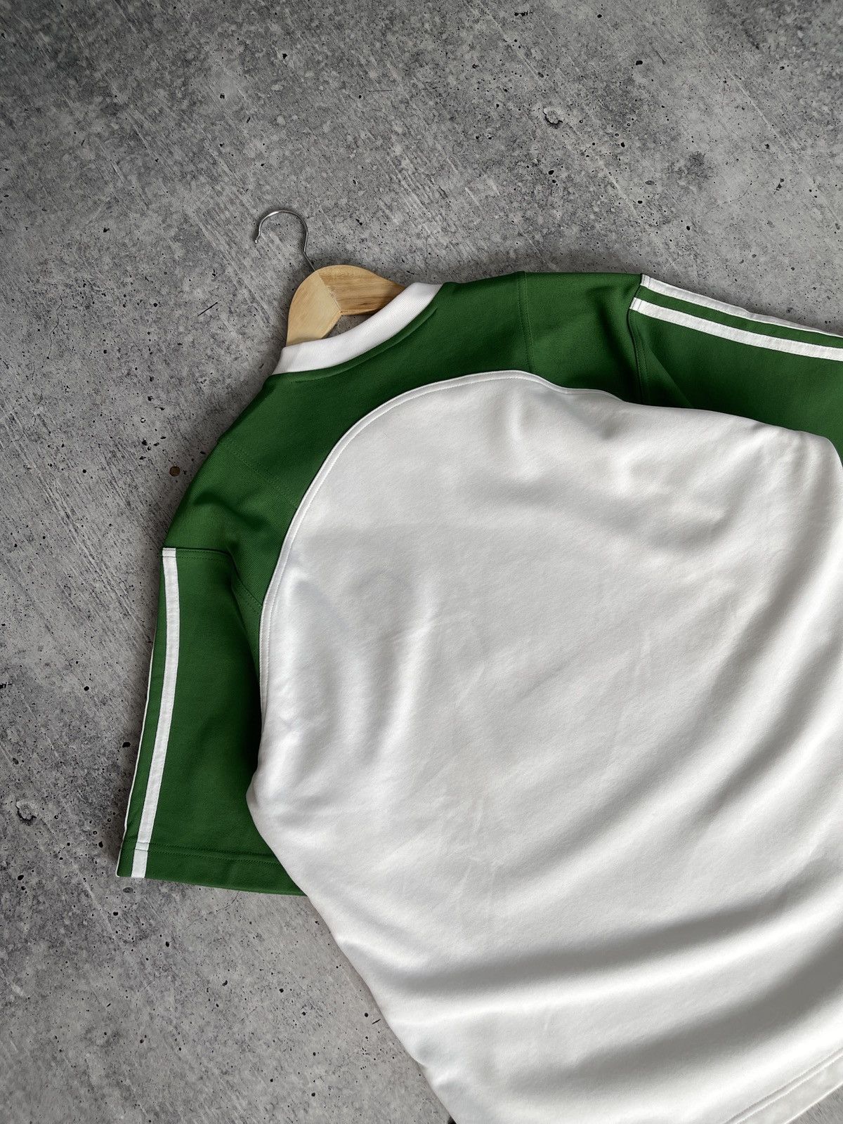 Adidas × Vintage Vintage 90s Polyester Adidas Equipment T-Shirt Size US M / EU 48-50 / 2 - 6 Thumbnail