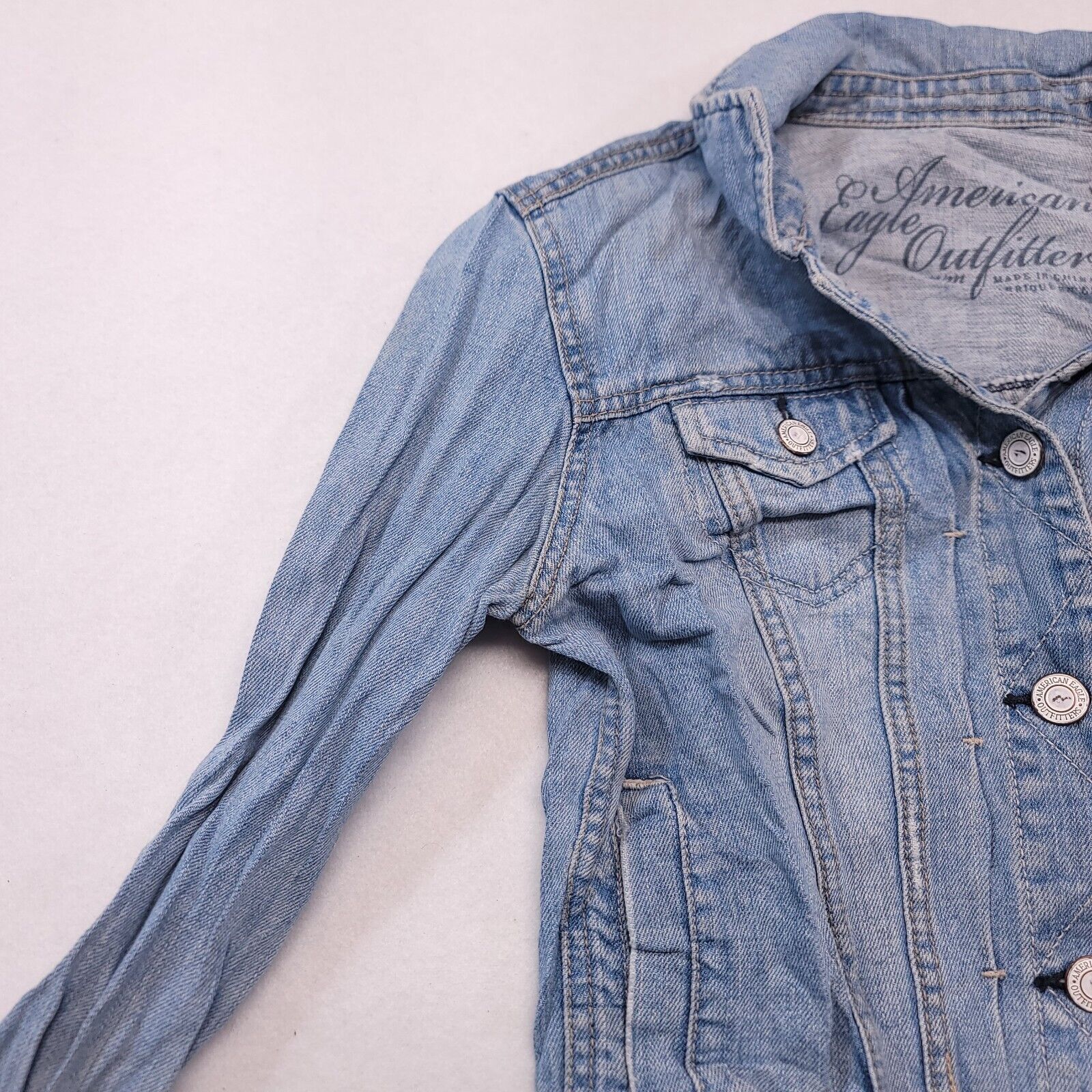 American Eagle Outfitters American Eagle Button Up Denim Jacket Womens Size M Blue Size M / US 6-8 / IT 42-44 - 3 Thumbnail
