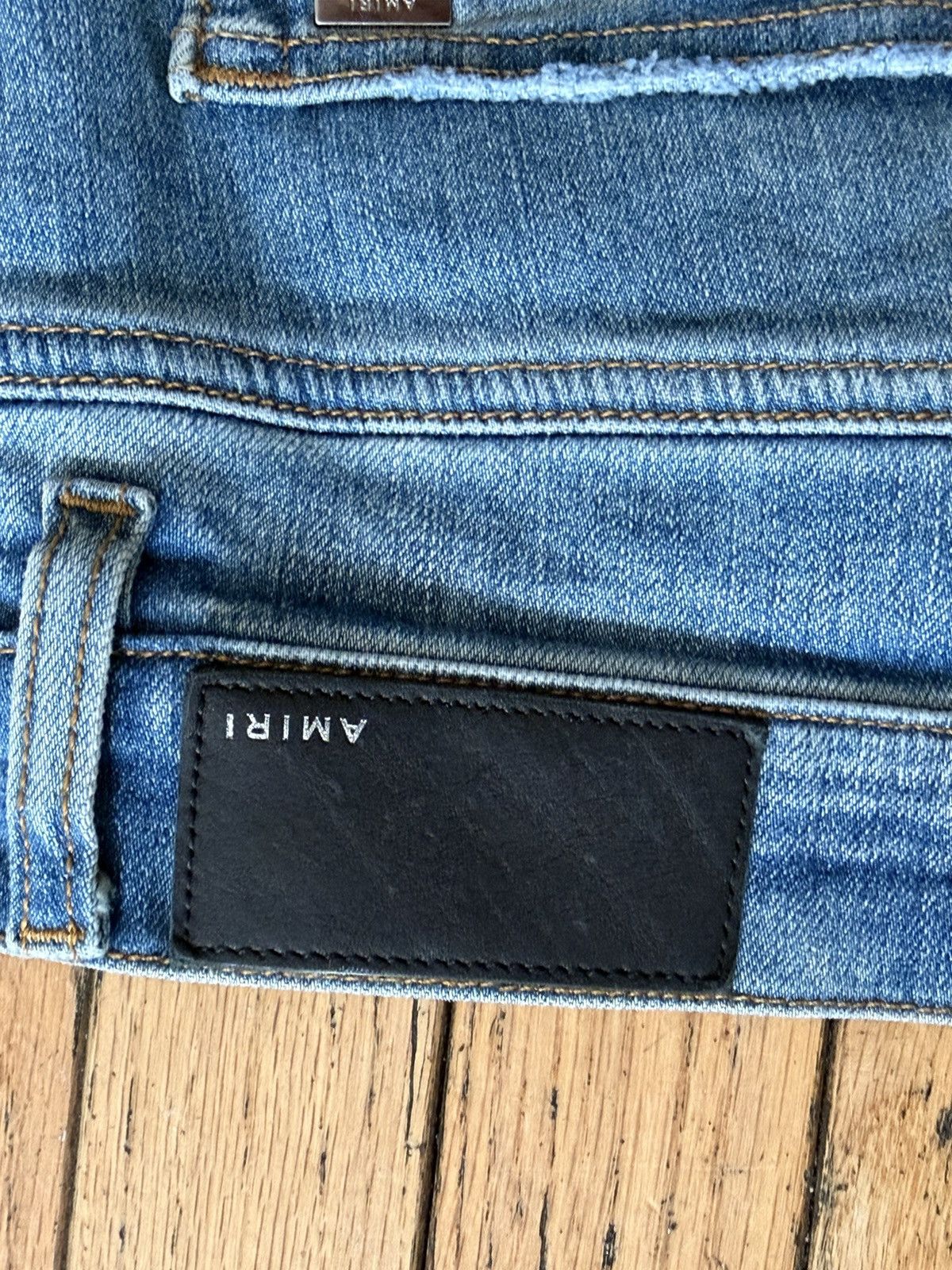 Amiri AMIRI distressed skinny-fit jean Size US 33 - 9 Thumbnail