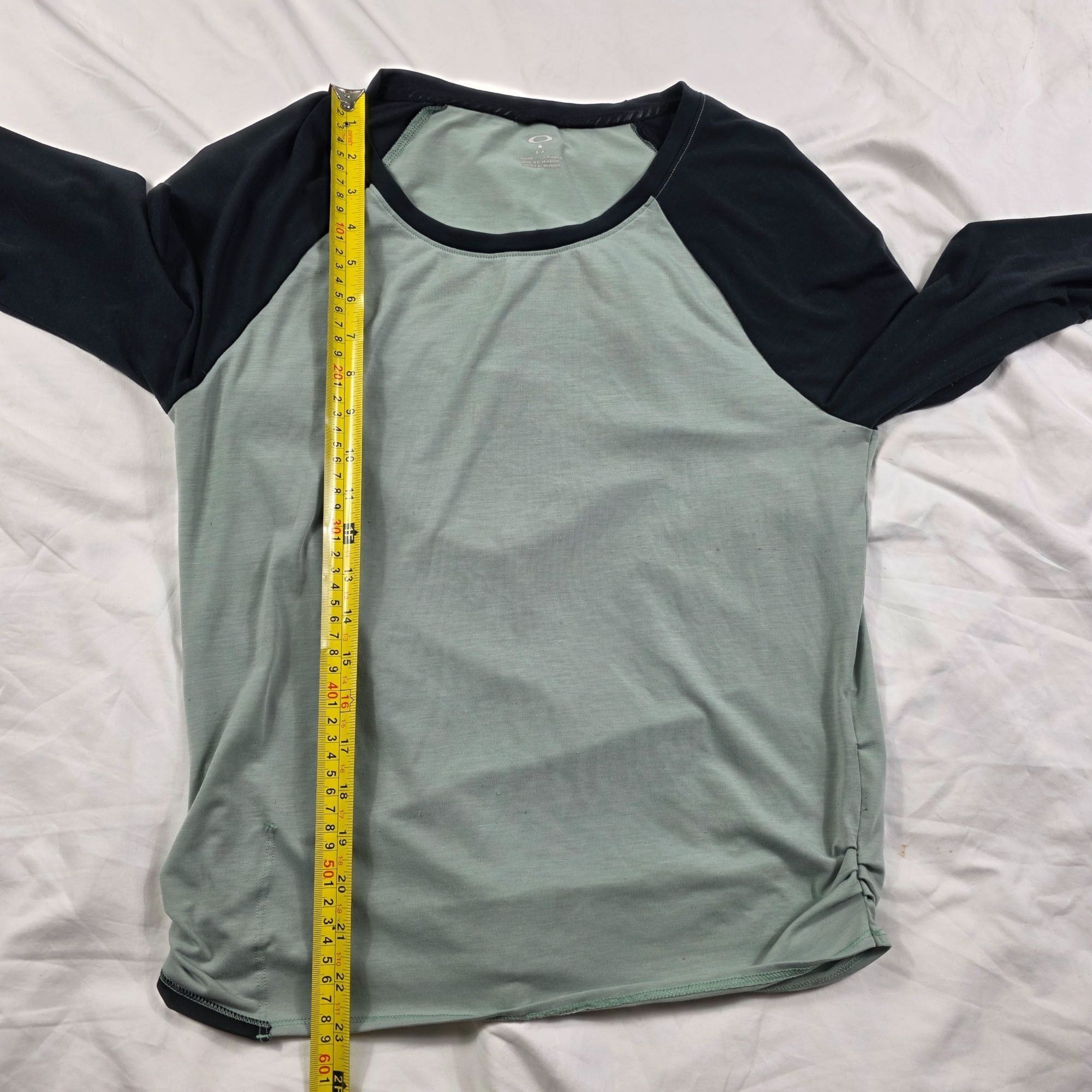 Oakley Oakley Womens Long Sleeve Raglan Shirt Size S Black Gray Lig Size S / US 4 / IT 40 - 8 Thumbnail