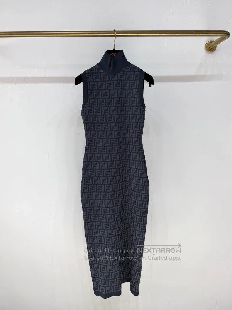 Fendi Fendi Monogrammed Grey Knit Sleeveless Dress Size S / US 4 / IT 40 - 1 Thumbnail