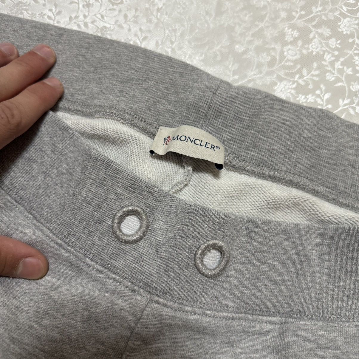Moncler Moncler rare pants L size Size US 34 / EU 50 - 6 Thumbnail