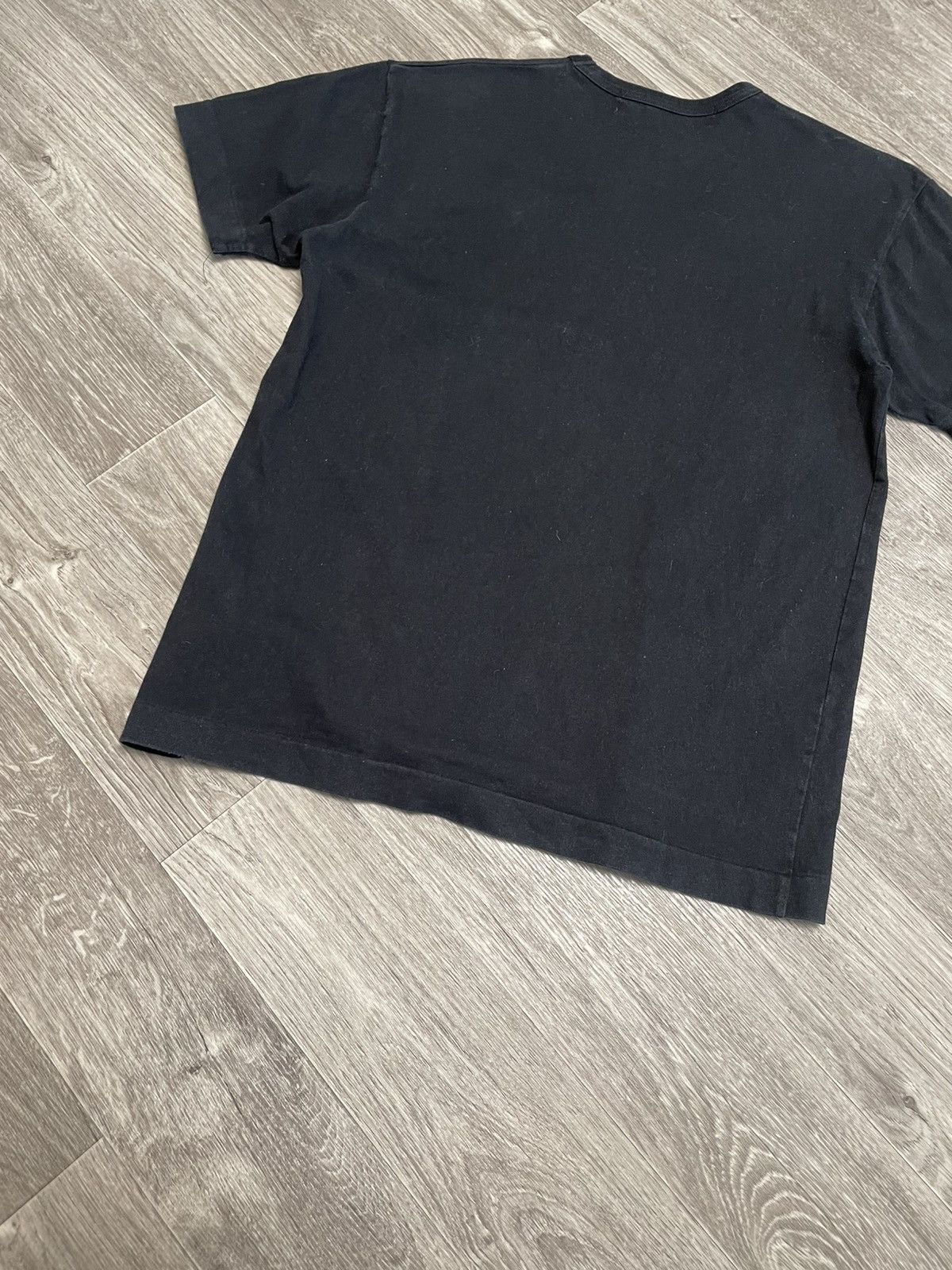 Comme des Garcons PLAY Vintage Comme Des Garcons Play Black T-Shirt Heart Logo Y2K Size US XL / EU 56 / 4 - 10 Thumbnail