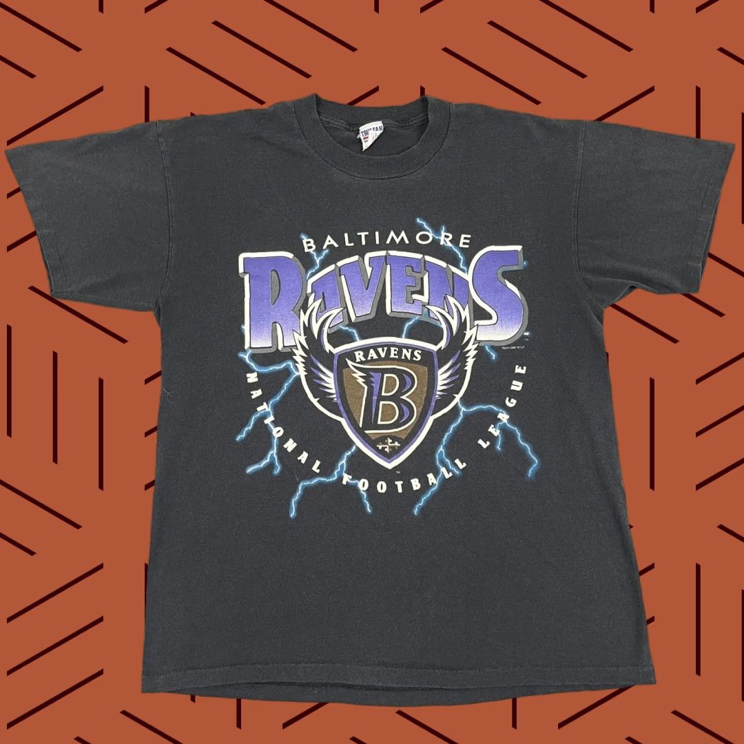 Vintage VINTAGE Baltimore Ravens Shirt Men XL Black Graphic Tee 90s NFL Sports Retro Size US XL / EU 56 / 4 - 1 Thumbnail