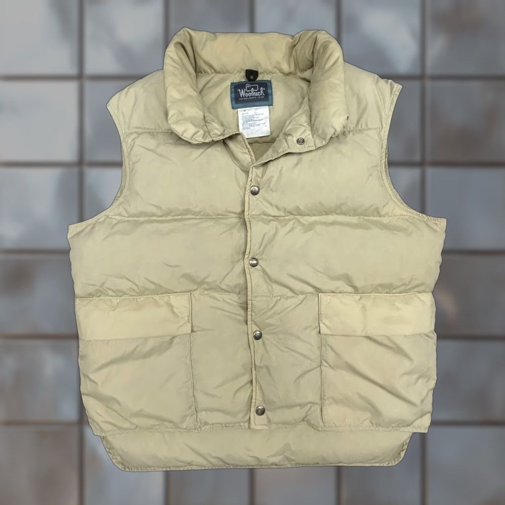 Vintage VINTAGE Woolrich Puffer Vest Mens L Snap Front Pockets 80s USA Beige Down Insulated Quilted Outdoors Ski Casual Mens Size US L / EU 52-54 / 3 - 1 Thumbnail