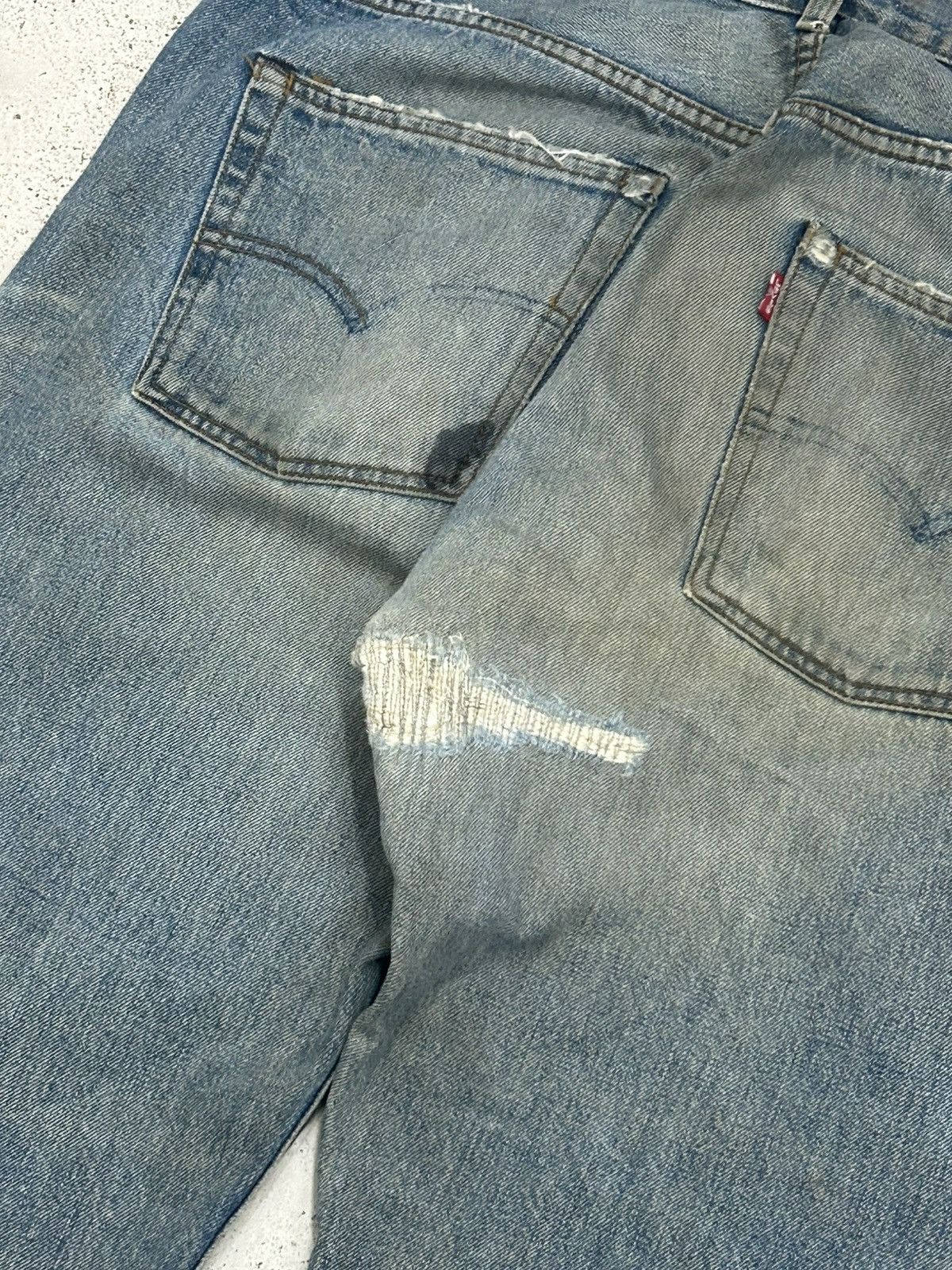 Levi's Vintage Levis 501 Baggy Jeans Selvedge Dirty Washed Size US 34 / EU 50 - 11 Thumbnail