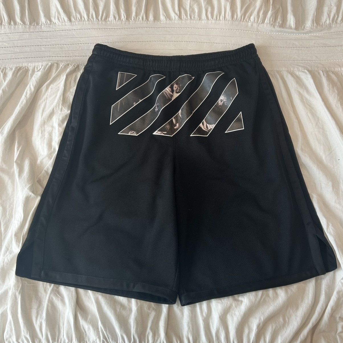Off-White Off-White Mesh Shorts XL Caravaggio Size US 36 / EU 52 - 1 Thumbnail