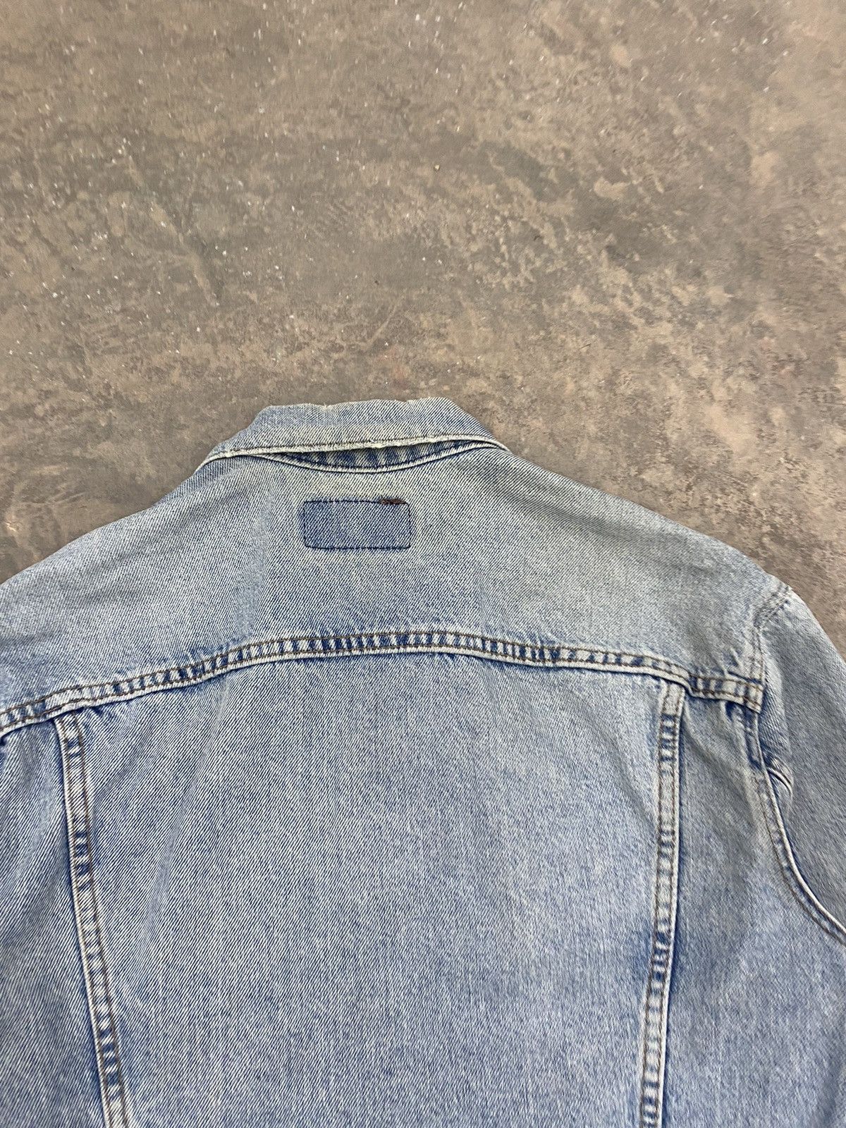 Levi's 1990s LEVIS TYPE 3 TRUCKER JACKET DENIM Size US M / EU 48-50 / 2 - 19 Thumbnail