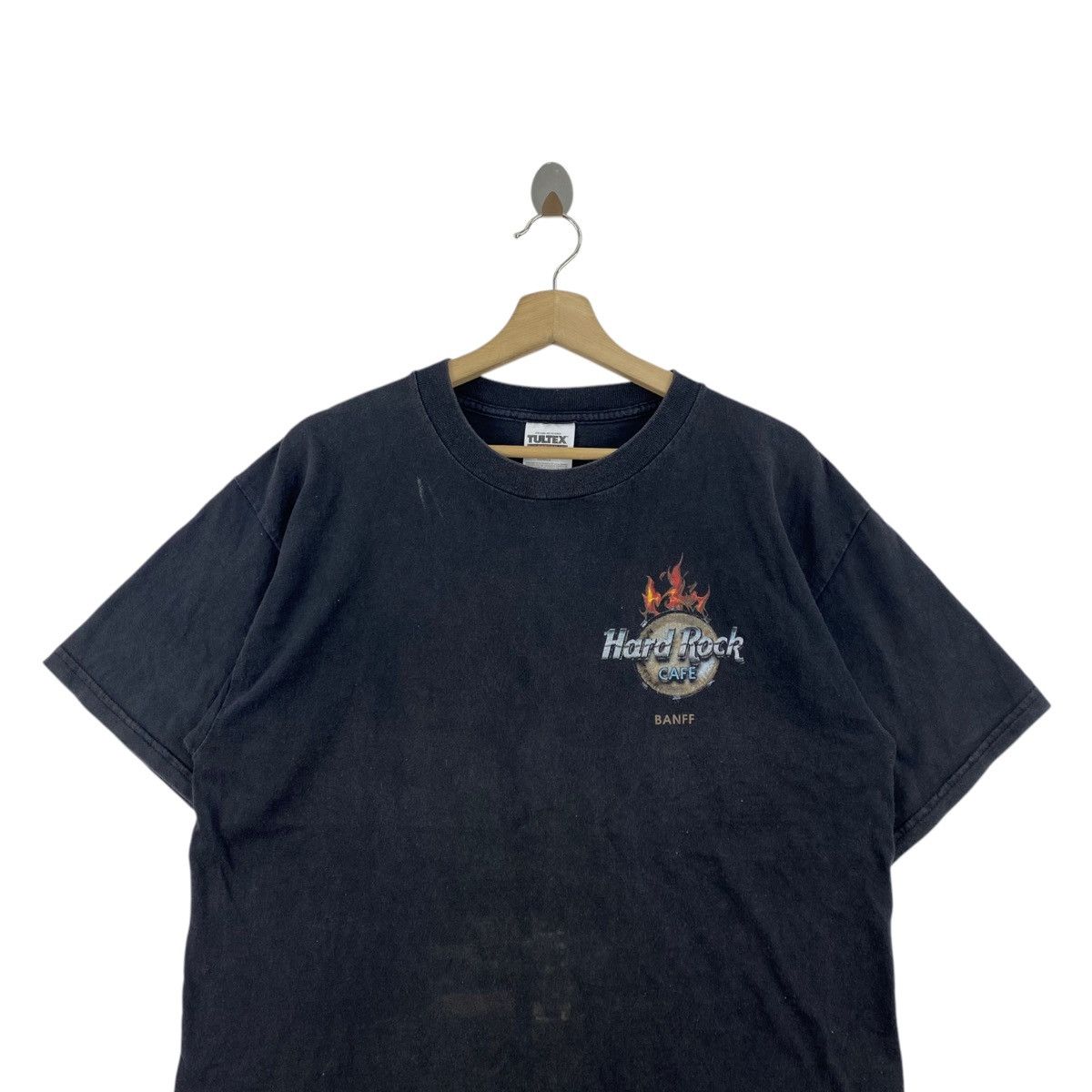 Hard Rock Cafe × Vintage Vintage HARD ROCK CAFE Banff Y2K Fire Print Black Short Size US L / EU 52-54 / 3 - 4 Thumbnail