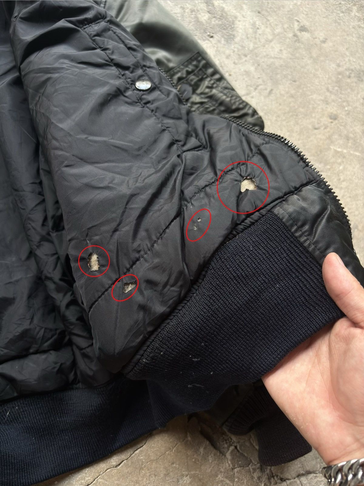 Alpha Industries Sun Faded!!Black Bomber Flight Jacket Size US L / EU 52-54 / 3 - 9 Thumbnail