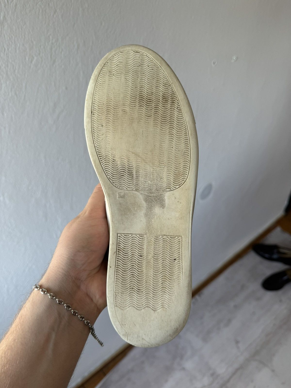 Common Projects Common Projects Bball Distressed Low Leather Sneakers Size US 7 / EU 40 - 8 Thumbnail