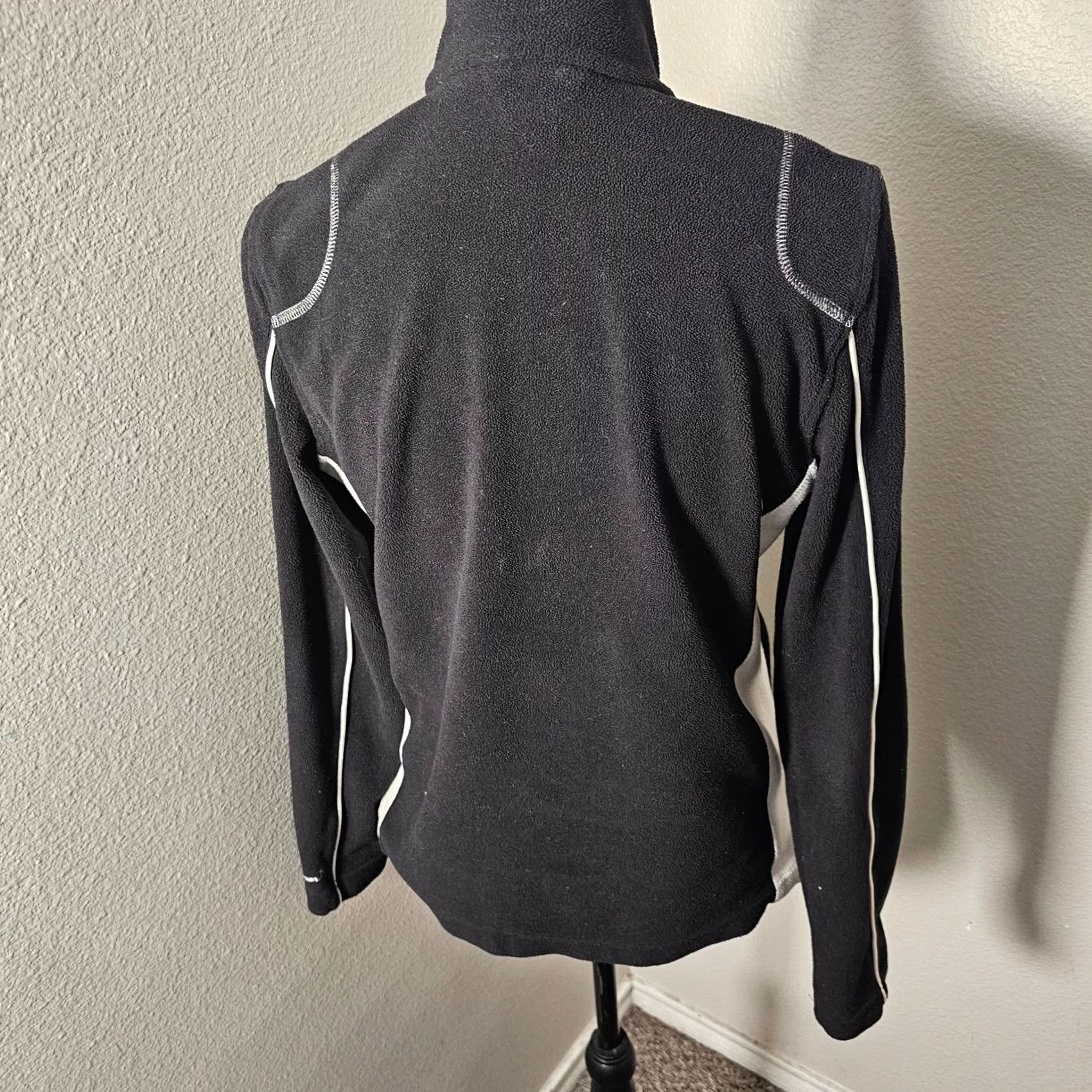 Eddie Bauer Eddie Bauer Women's Size Medium Black Half Zip Long Sleeve Knit Pullover Sweater Size M / US 6-8 / IT 42-44 - 3 Thumbnail
