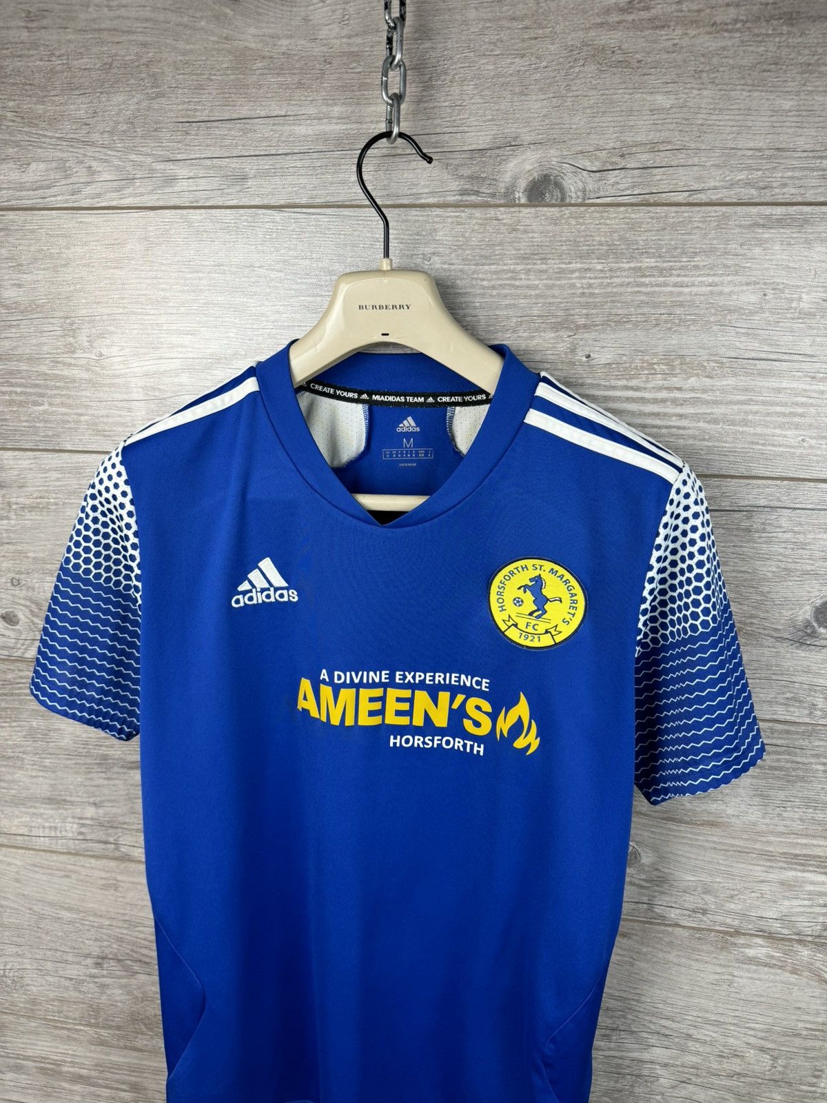 Adidas Adidas Soccer Jersey Streetwear Tee T-shirt size M Size US M / EU 48-50 / 2 - 5 Thumbnail