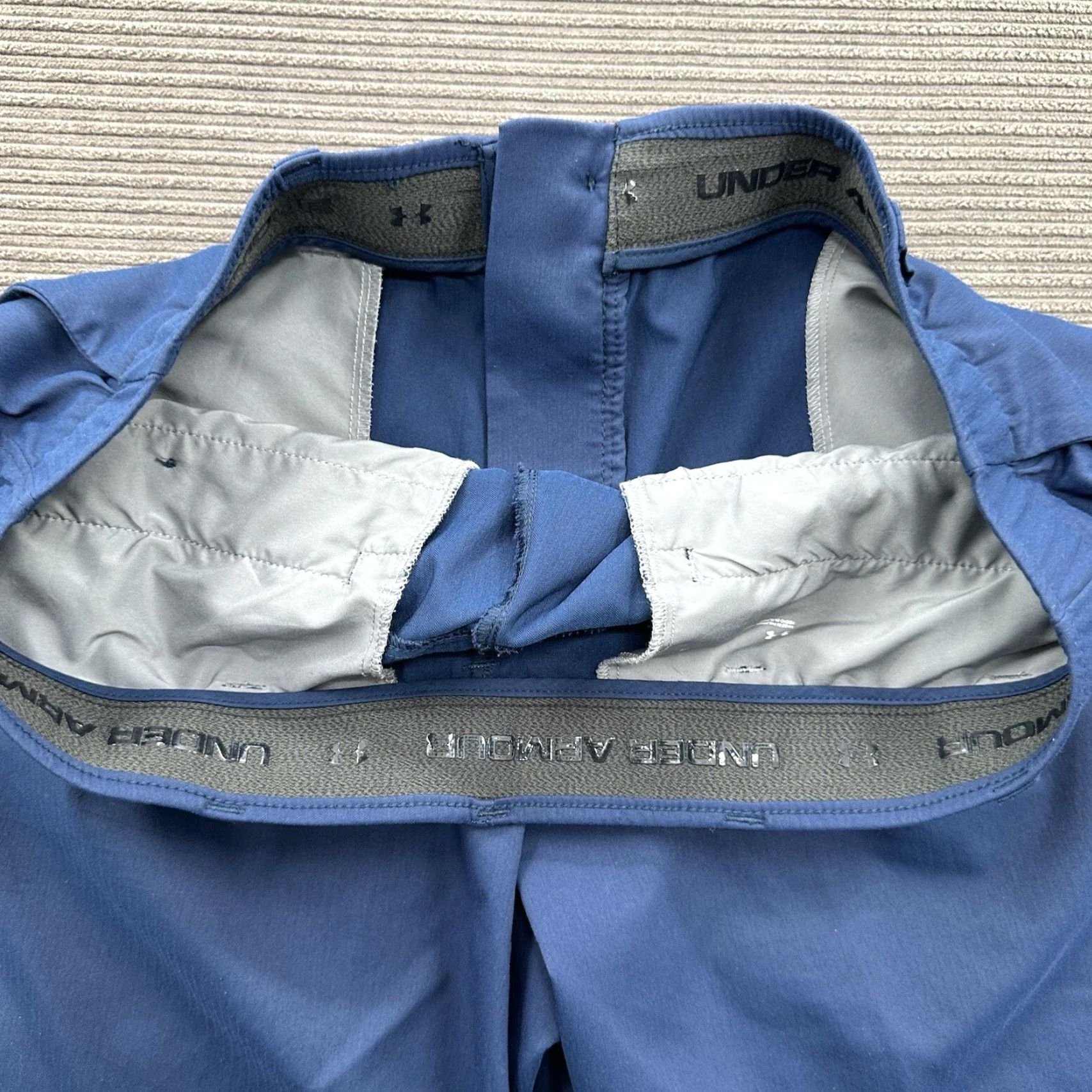 Under Armour Under Armour Heat Gear Shorts Men 40 Blue Outdoor Golfing 10' Inseam Chino Lightweight Pockets Logo Size US 40 / EU 56 - 7 Thumbnail