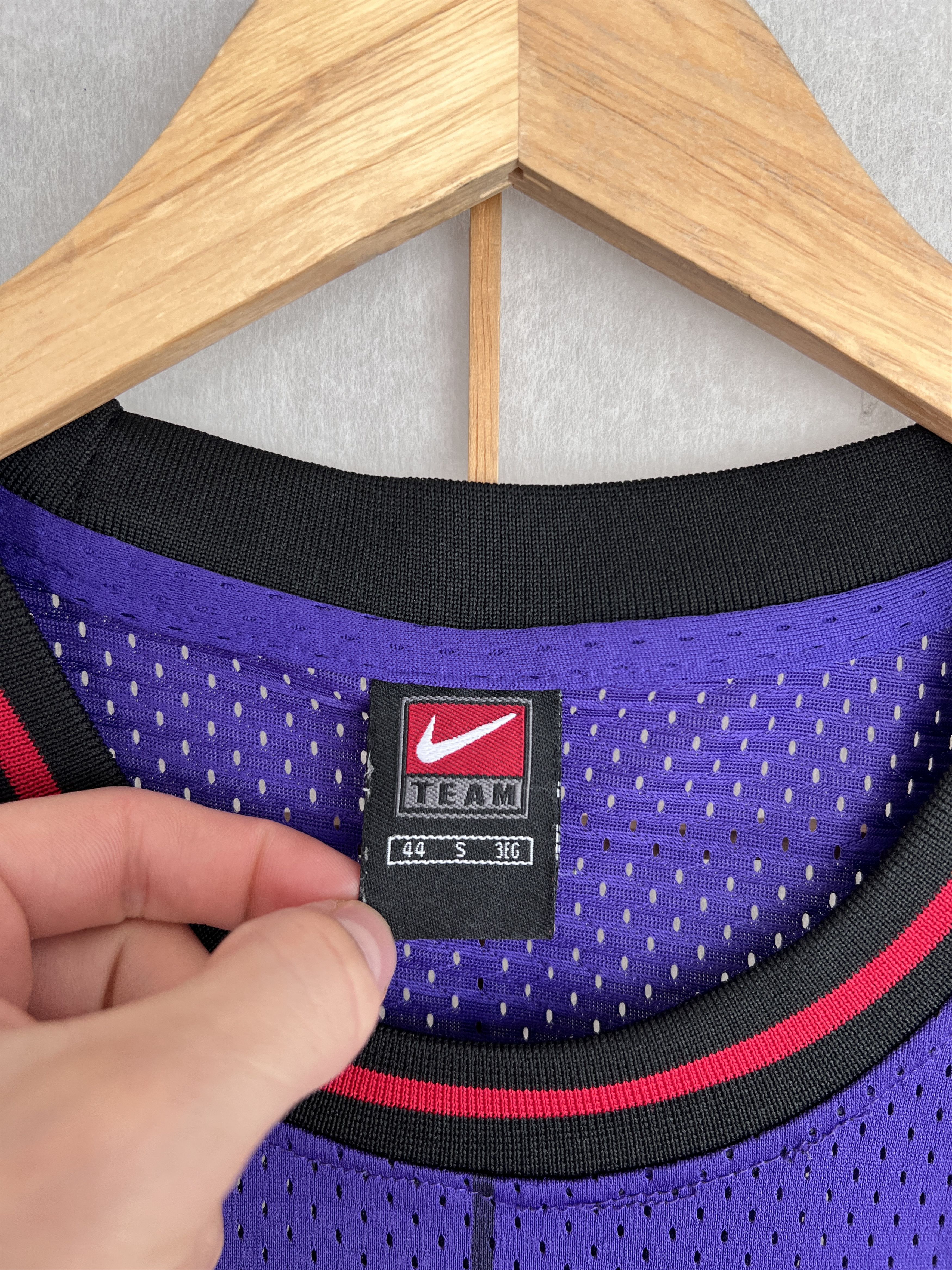 Nike Rare! Nike Raptors Toronto #15 Carter 1990s jersey NBA mesh Size US S / EU 44-46 / 1 - 5 Thumbnail