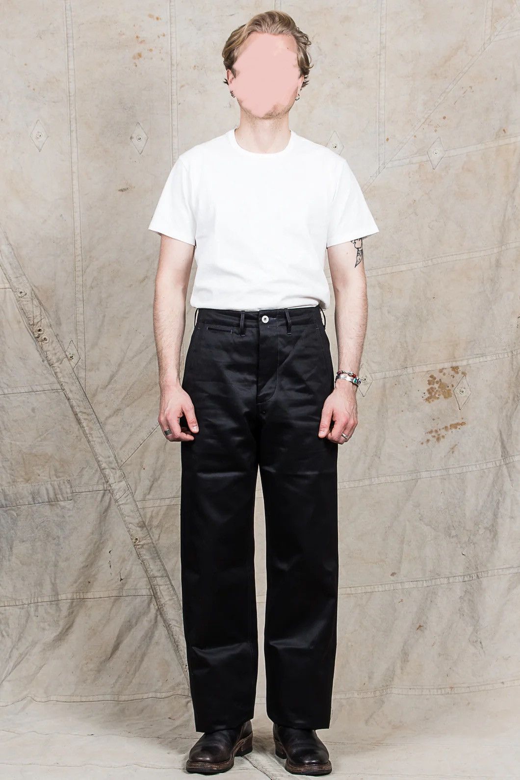 Buzz Rickson's Buzz Rickson X William Gibson - 1942 Black Chino