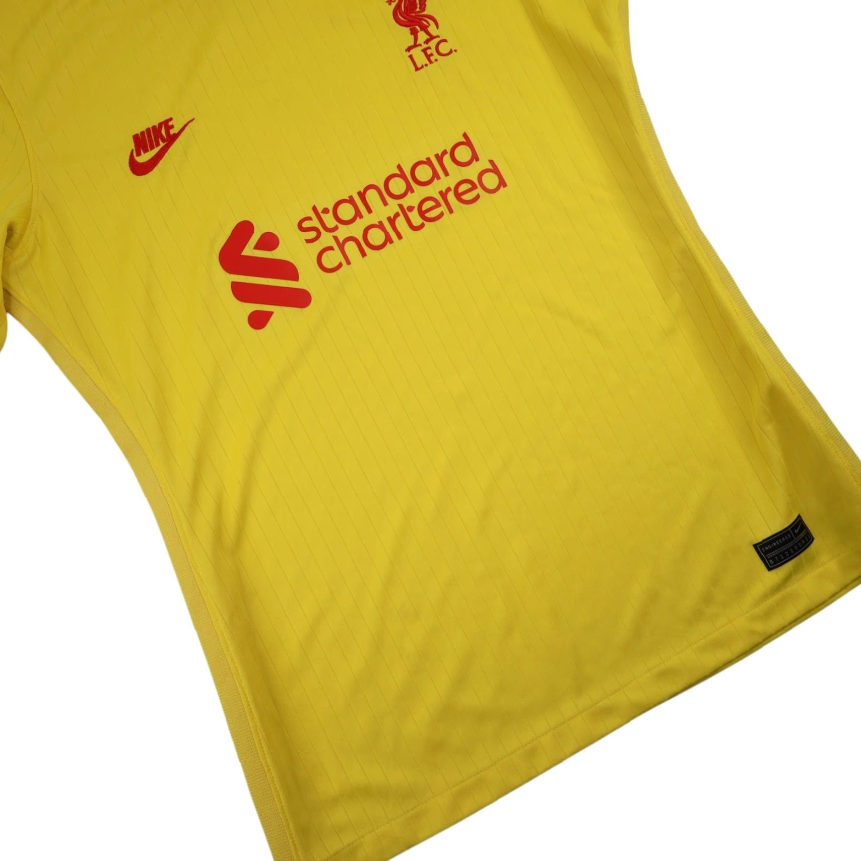 Nike VINTAGE Nike L.F.C Mens Medium Liverpool Soccer Jersey Yellow Size US M / EU 48-50 / 2 - 3 Thumbnail