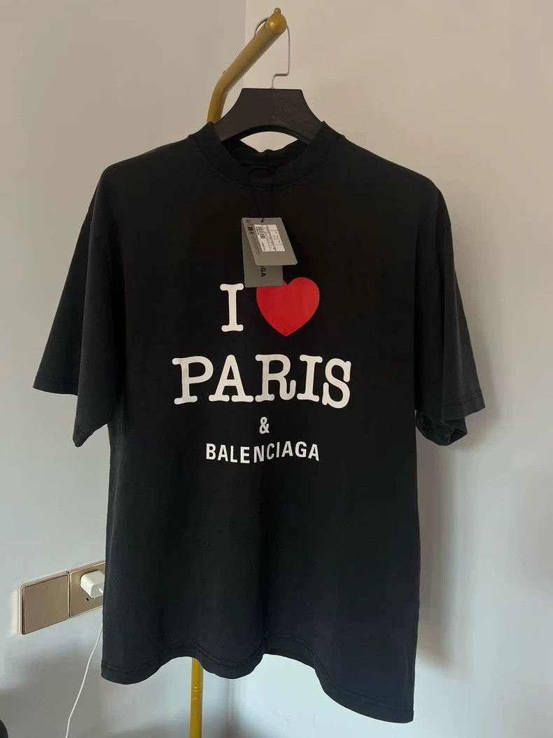 Balenciaga Balenciaga Valentine's Day Heart Tee S - dmc Size US S / EU 44-46 / 1 - 1 Thumbnail
