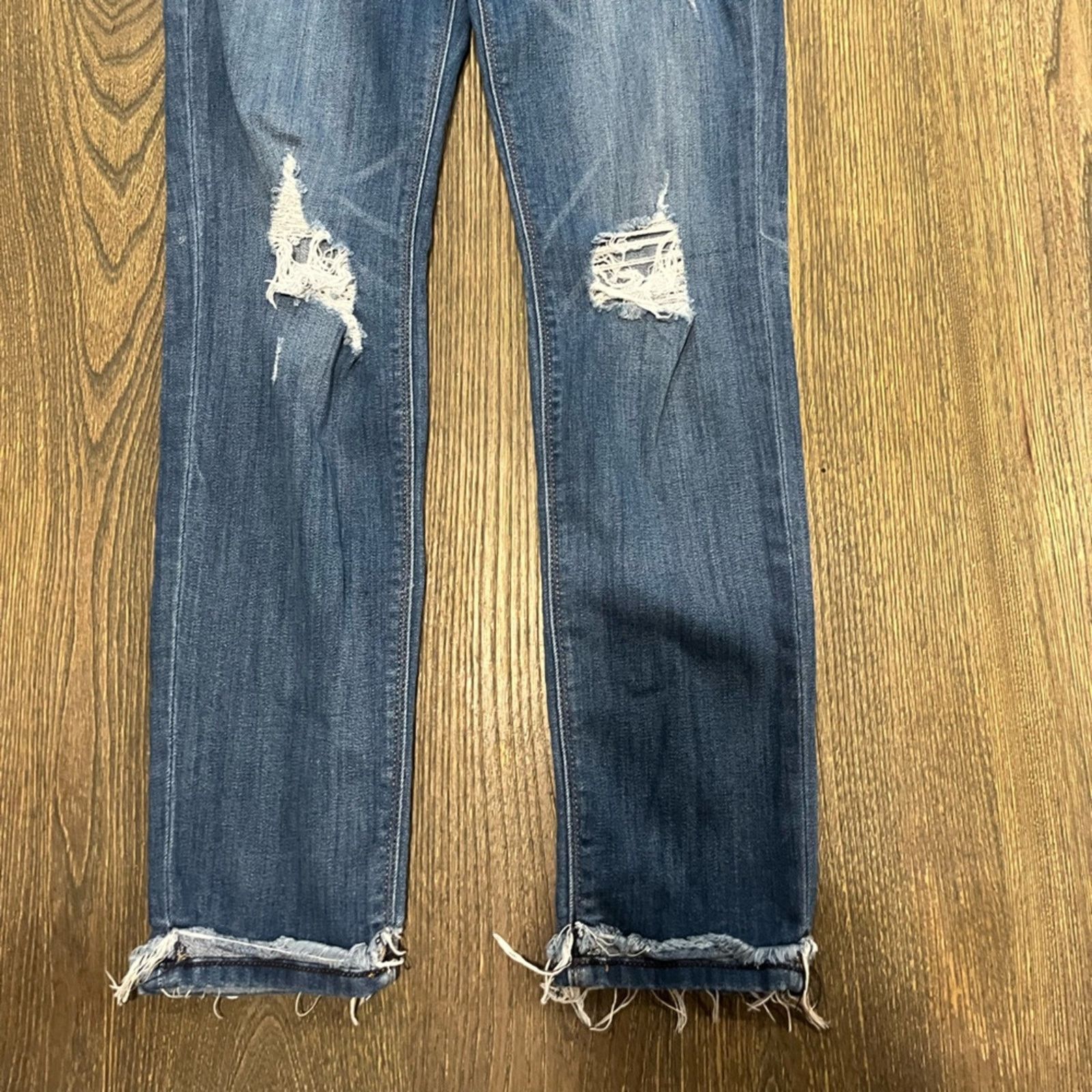 Express Express Super Skinny Jeans Mid Rise Whisker Distressed 2L Size 26" / US 2 / IT 38 - 3 Thumbnail