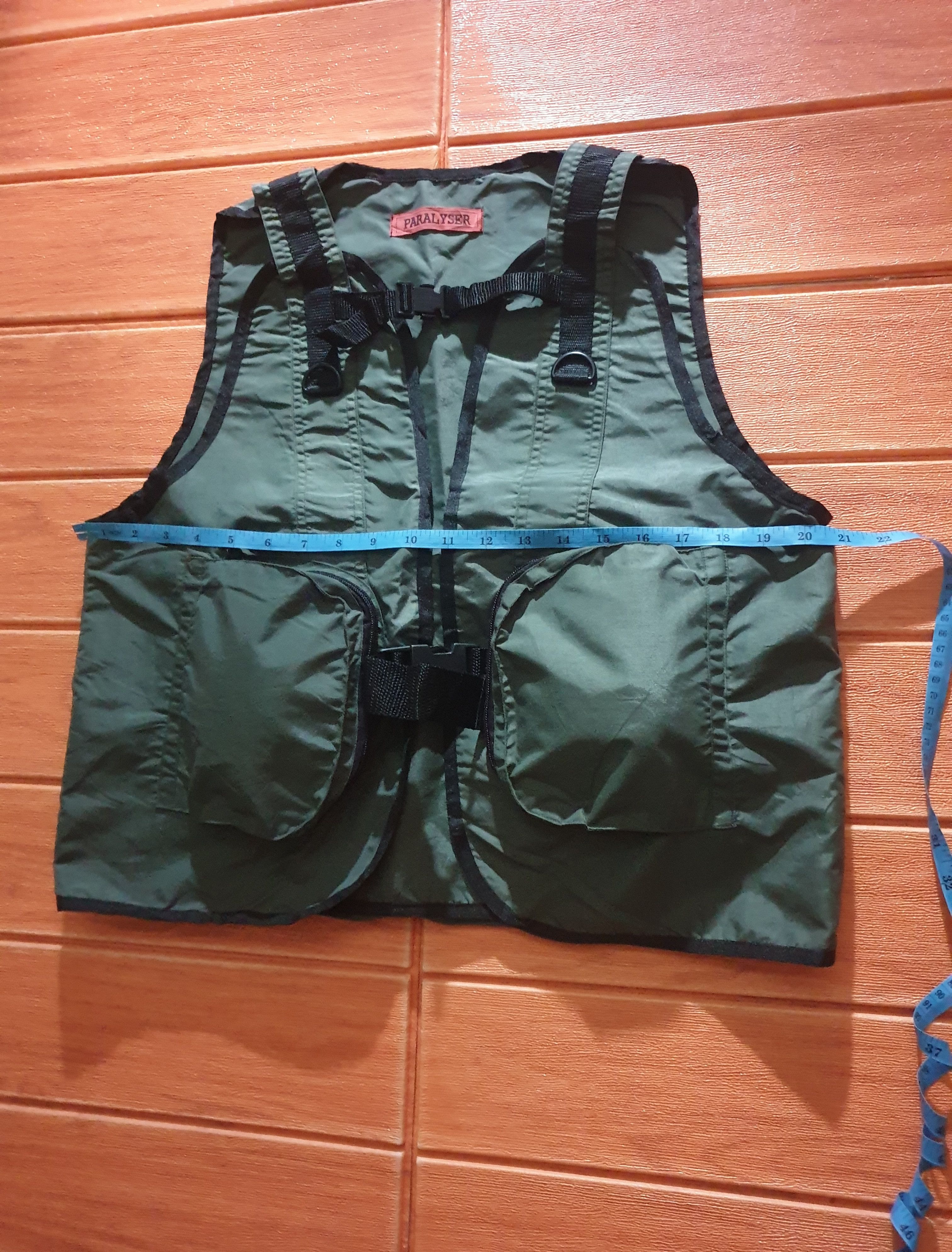PPFM Paralyser green olive multipocket utilities Size US M / EU 48-50 / 2 - 6 Thumbnail