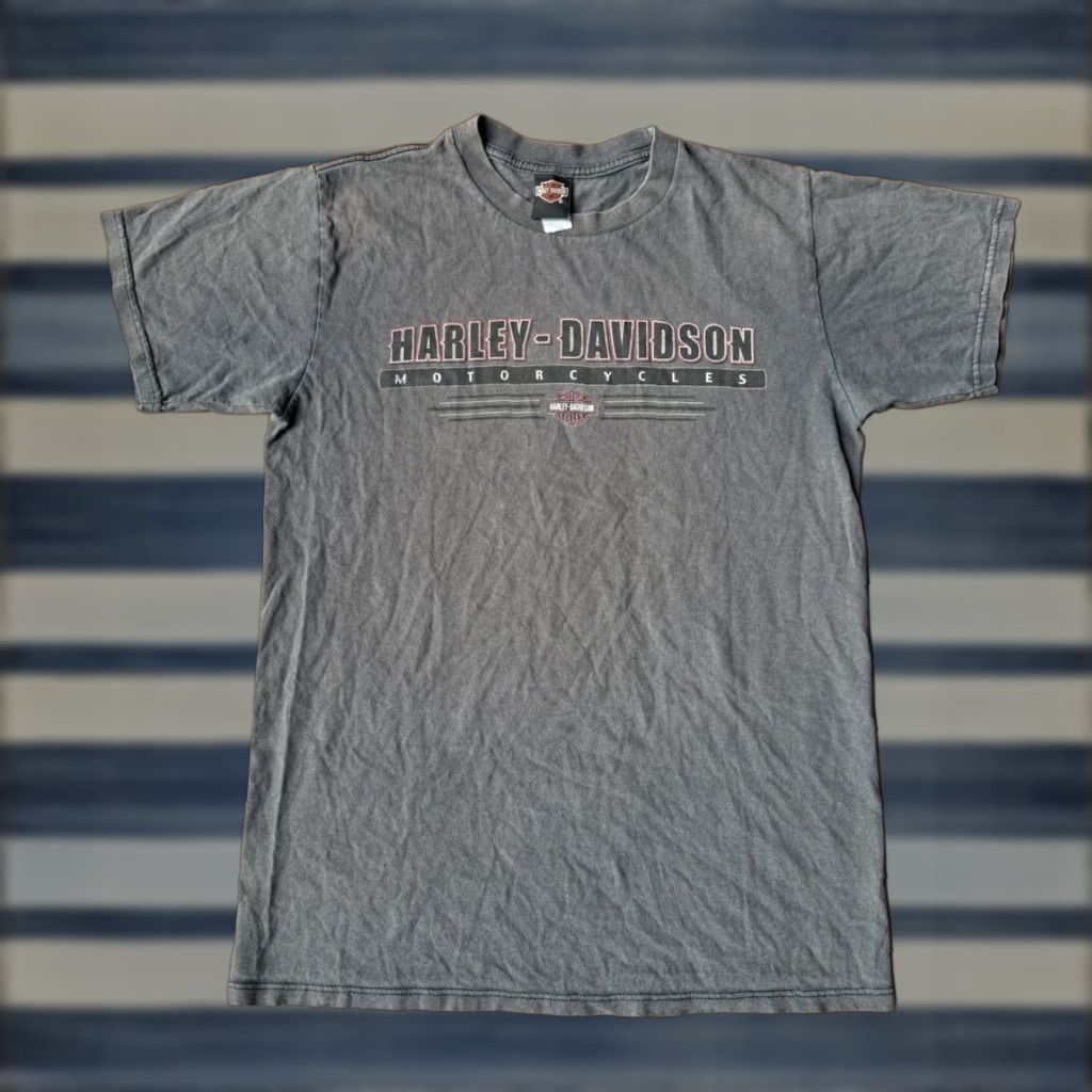 Harley Davidson VINTAGE Harley-Davidson Hartford Connecticut T-Shirt M Crew Neck Gray Cotton Logo Biker Motorcycle 90s/80s? (But must only use original words. Hmm) Size US M / EU 48-50 / 2 - 1 Thumbnail
