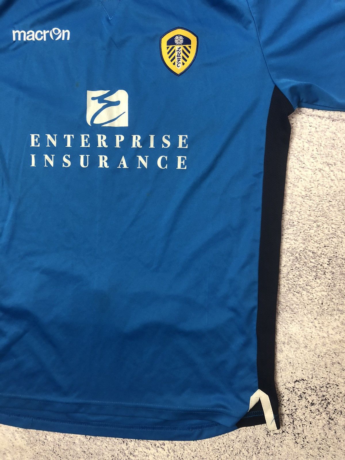 Other Vintage soccer jersey Leeds macron y2k football size M usa Size US M / EU 48-50 / 2 - 4 Thumbnail